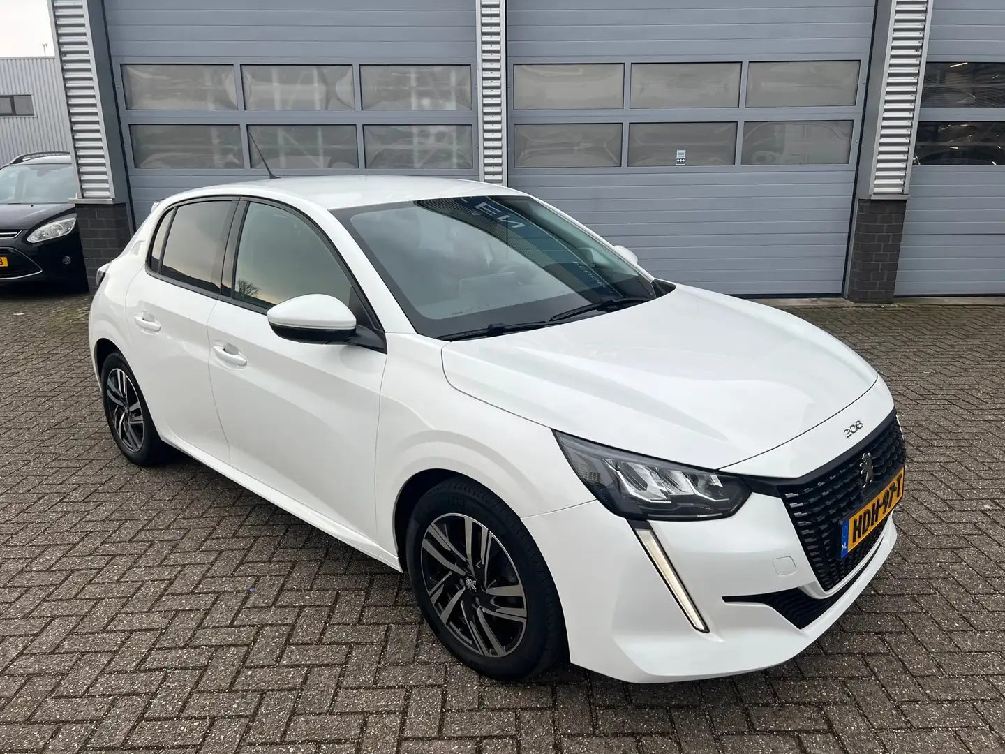 Peugeot 208 100pk Allure | Keyless | Stoelverwarming | Achteru Wit - 2