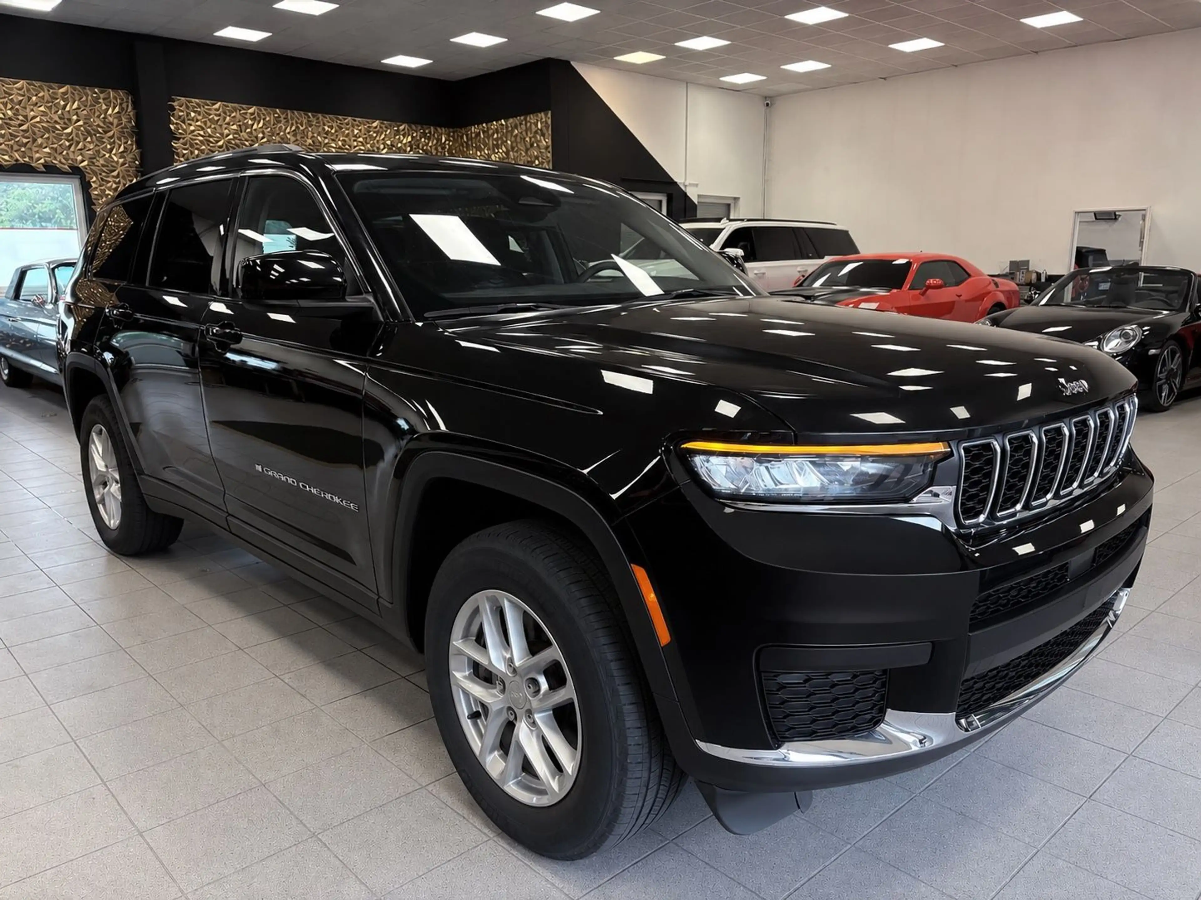 Jeep Grand Cherokee Lang/7-Sitzer/ACC/LED/Top — photo 8