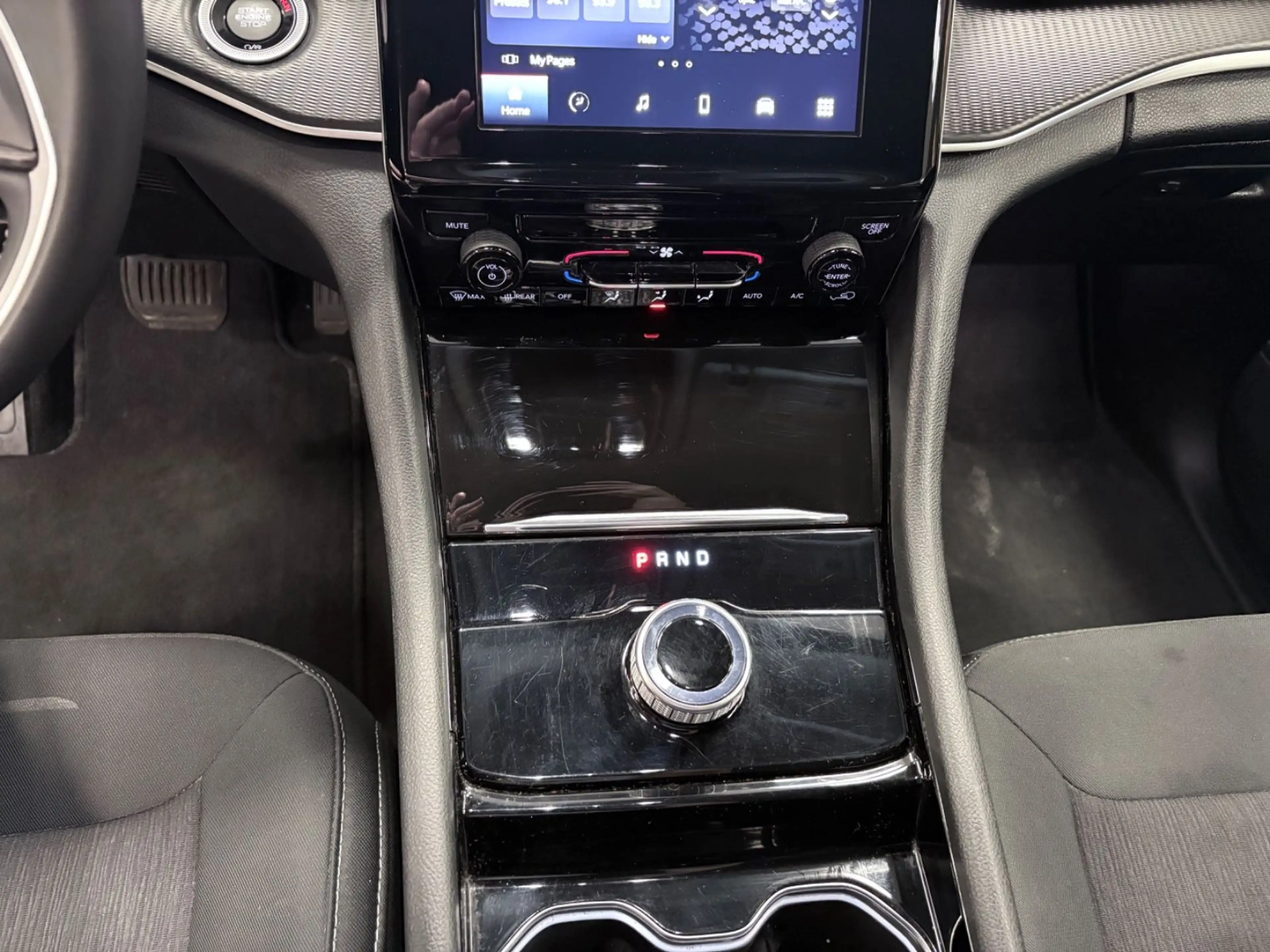 Jeep Grand Cherokee Lang/7-Sitzer/ACC/LED/Top — photo 12
