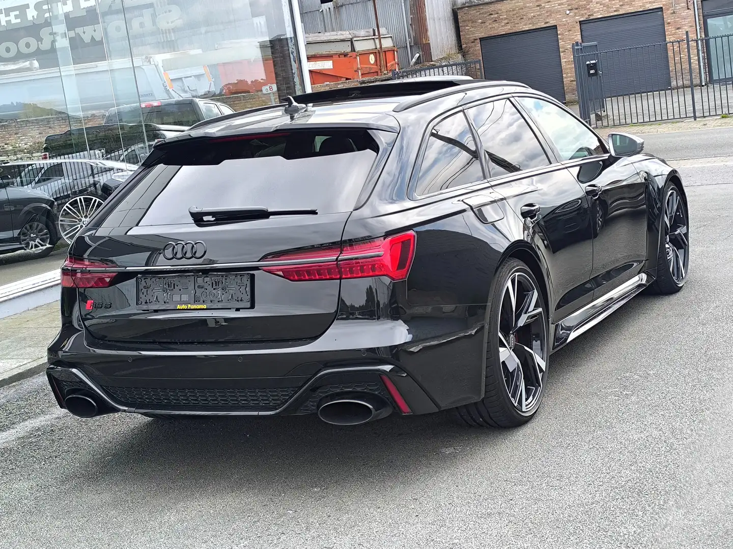 Audi RS6 RS6 Avant 4.0 V8 TFSI 600CV QUATTRO PANORAMIQUE Zwart - 2