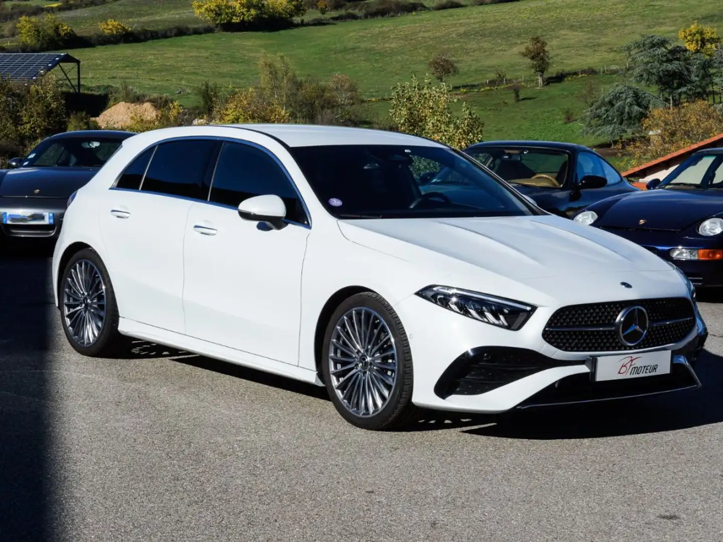 Mercedes-Benz A 200 A200 AMG Line 163ch Mild-Hybrid BVA 7G-DCT / CAR PLAY / ATTELAGE / CAMERA Blanco - 1