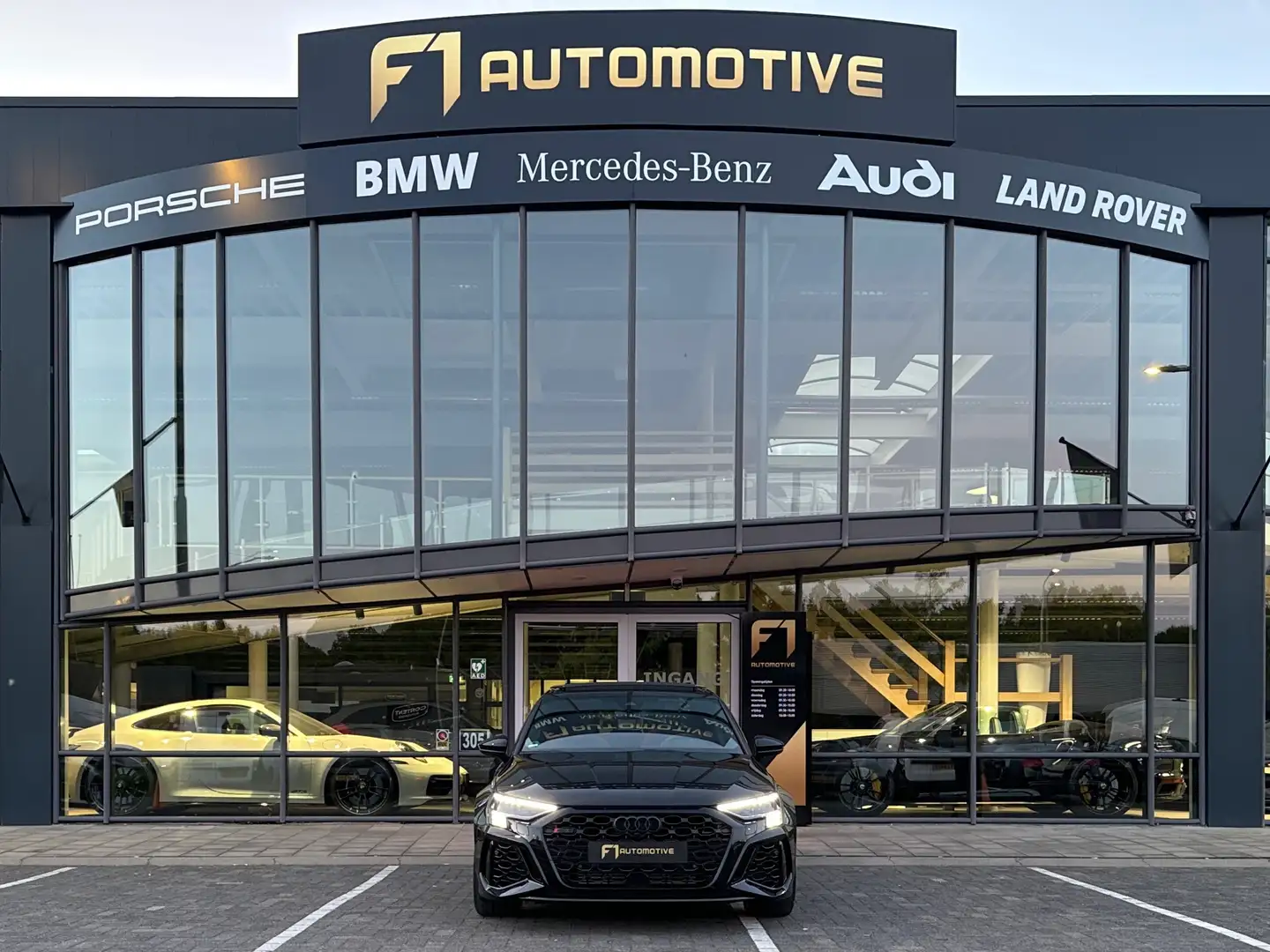 Audi RS3 Sportback 2.5 TFSI Quattro Pano|Ceramic|HuD|B&O|Me Schwarz - 2