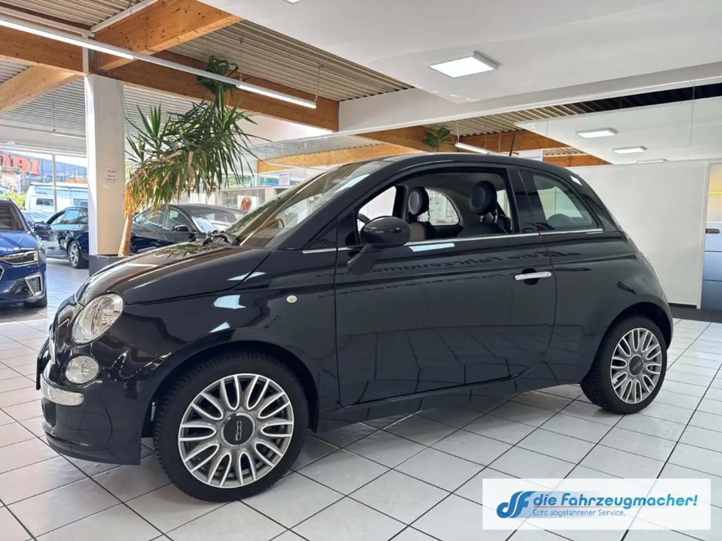 Fiat 500 Cult 1.2 8V Leder Klimaautom Tel.-Vorb. PDC Bergan Schwarz - 2