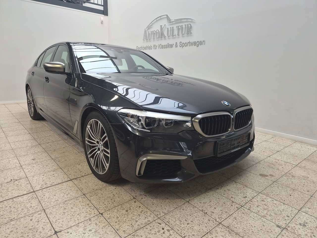 BMW 550