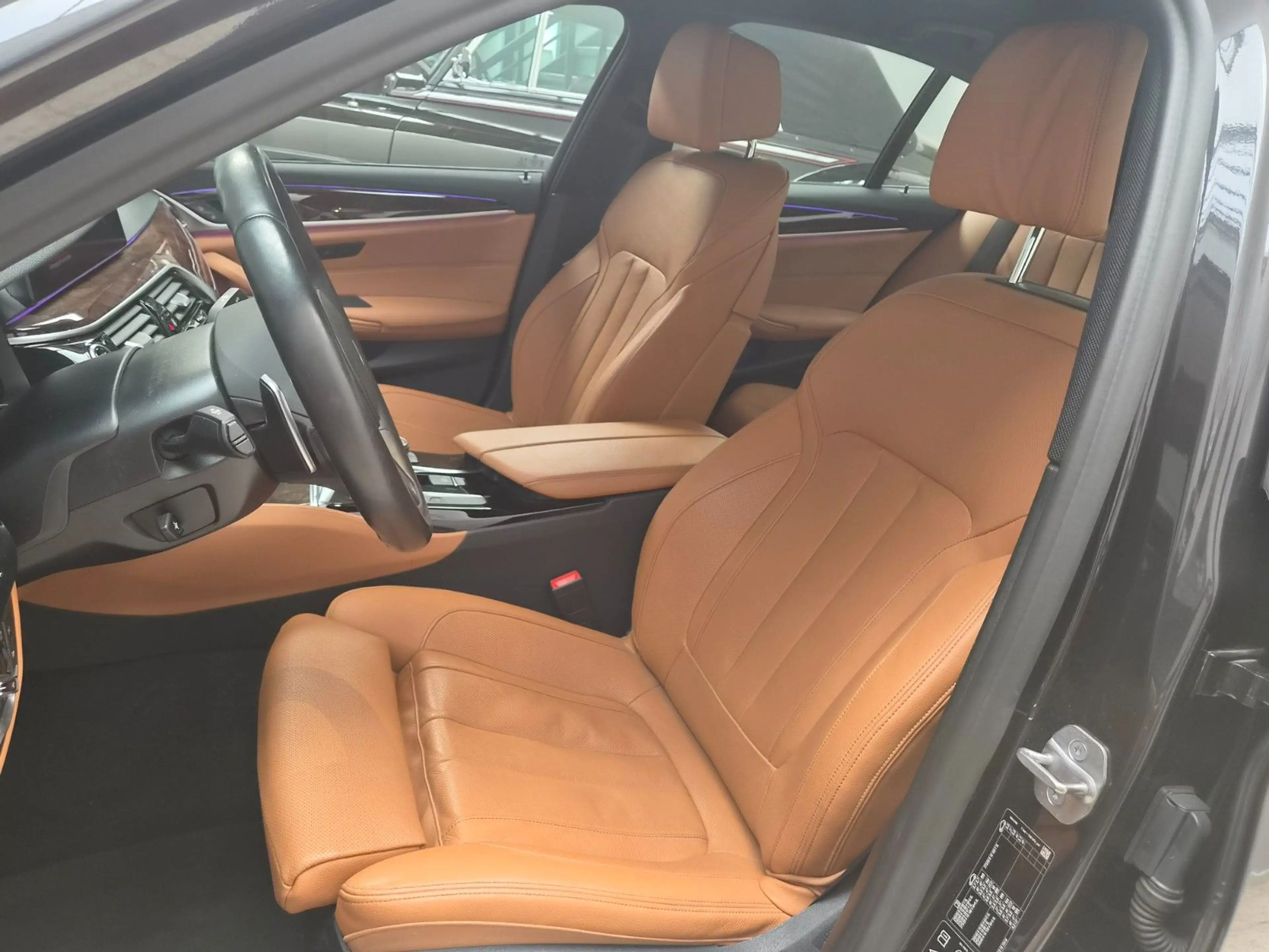 BMW 550 5 Limousine M-Paket i xDrive — photo 15