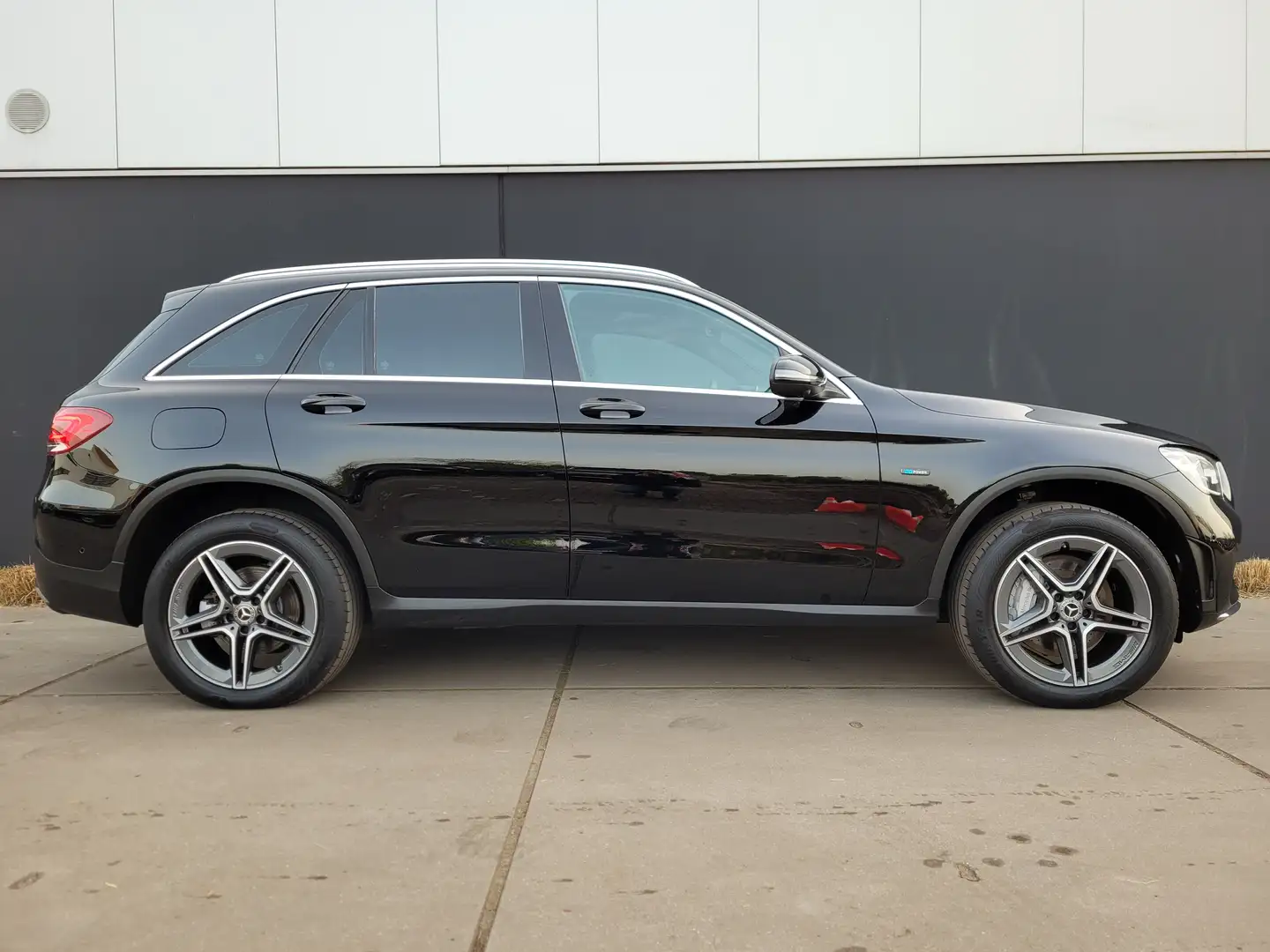 Mercedes-Benz GLC 300 e 4-Matic PHEV*AMG PAKKET*360'CAMERA*MEMORY*LED* Schwarz - 2