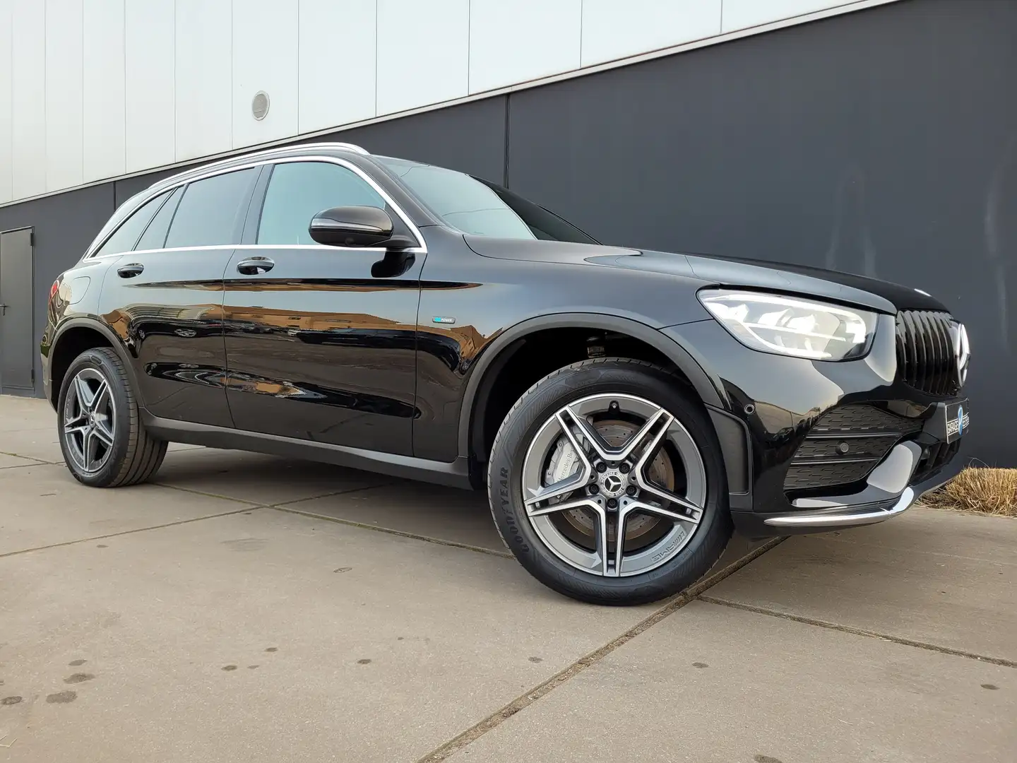 Mercedes-Benz GLC 300 e 4-Matic PHEV*AMG PAKKET*360'CAMERA*MEMORY*LED* Schwarz - 1