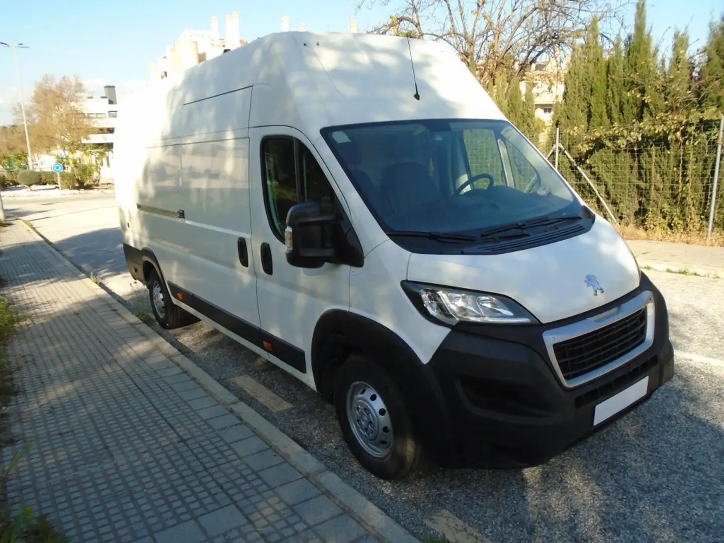 Peugeot Boxer Furgón 2.0BlueHDI 435 L4H3 130 Blanco - 1