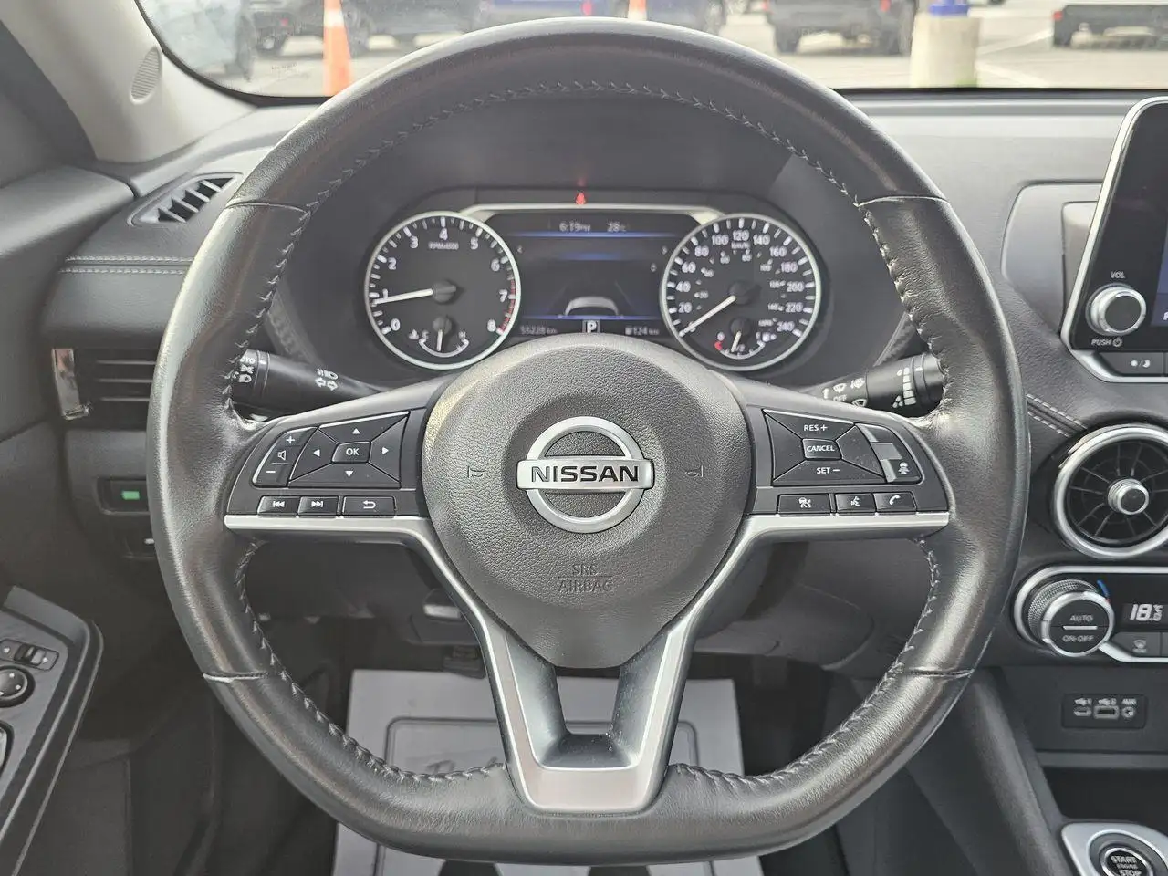 Nissan Sentra photo Nissan Sentra