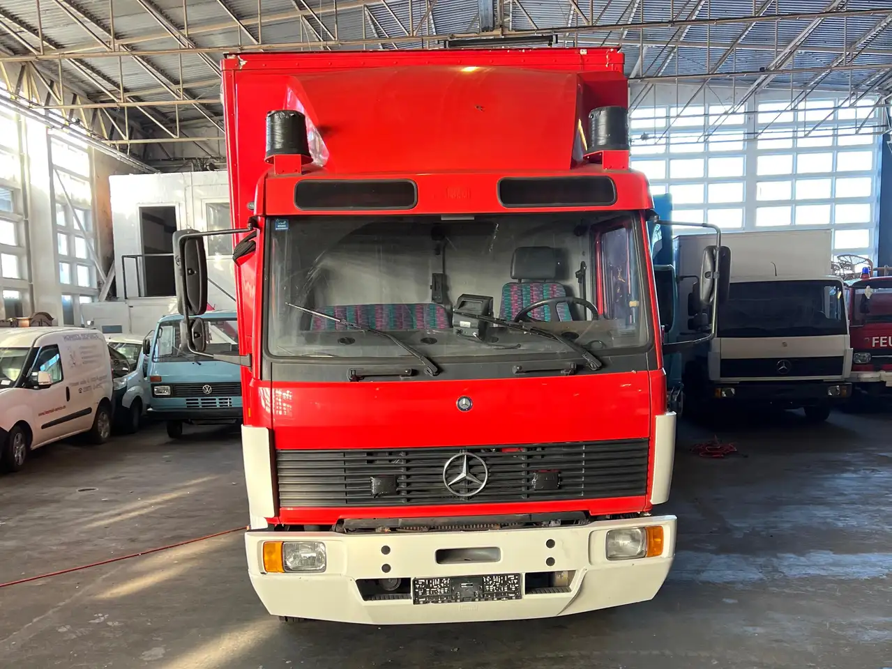 Mercedes-Benz 817, foto 3