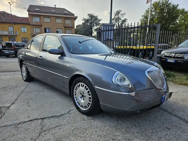 Lancia Thesis view 3