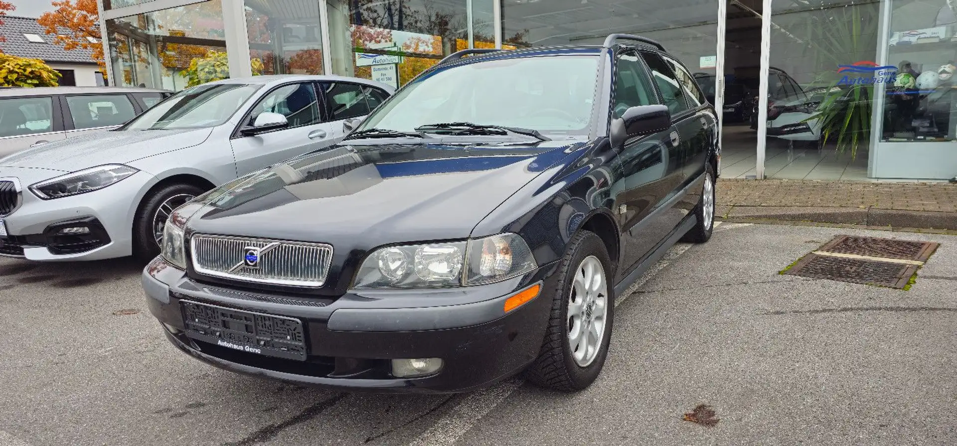 Volvo V40 1.8 Sport-Klima-AHK Noir - 1