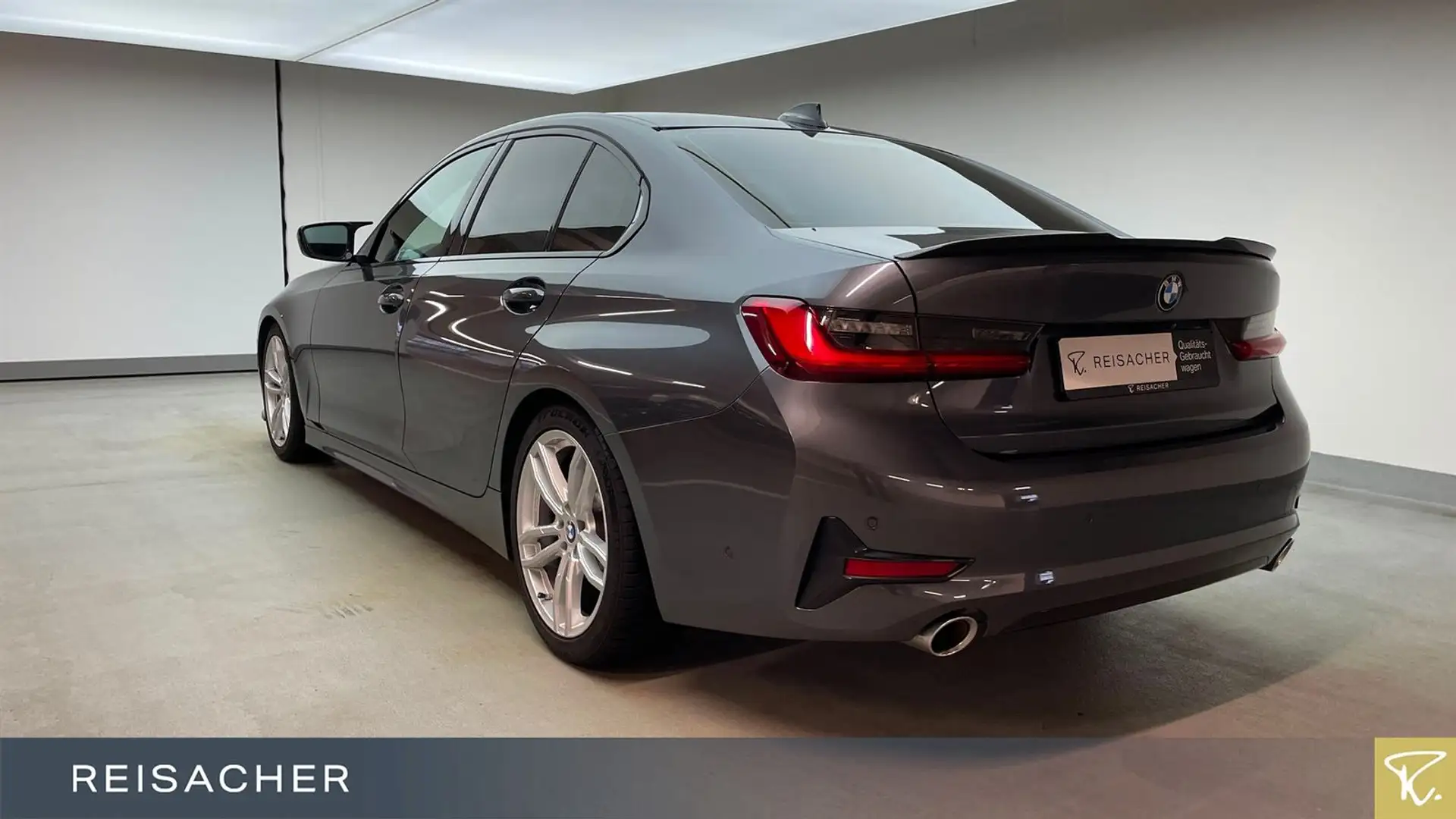 BMW 330 i Aut Lim,SportLine,LiveCockpit,ParkAs,Sitzhz Grau - 2