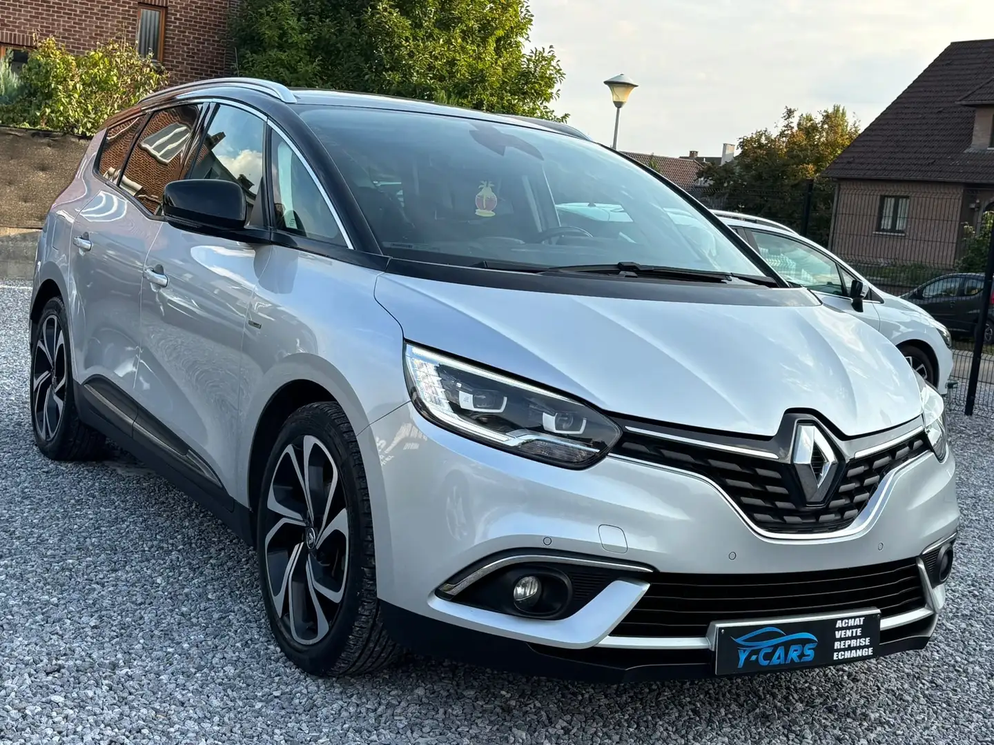 Renault Grand Scenic 1.5DCI //7PLACES// EDITION BOSE//12MOIS GARANTIE Grijs - 1