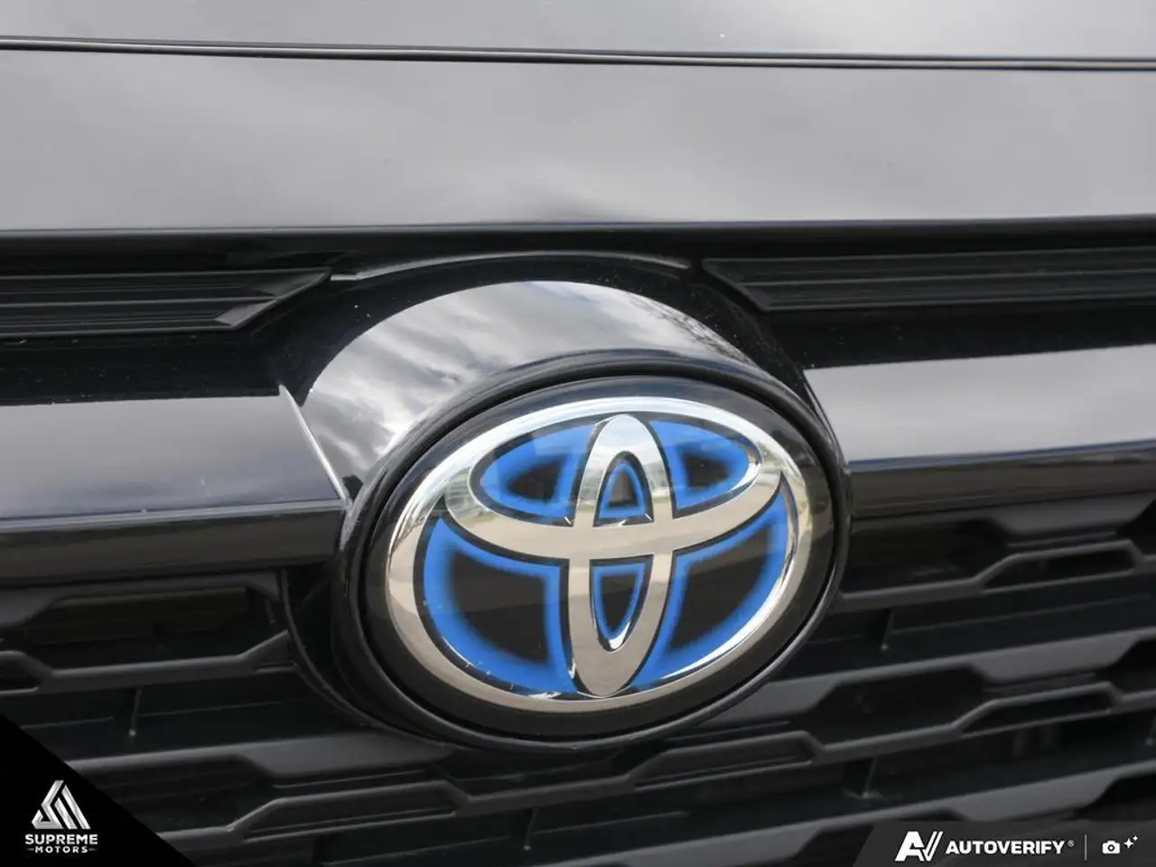 Toyota RAV 4 снимка Toyota RAV 4