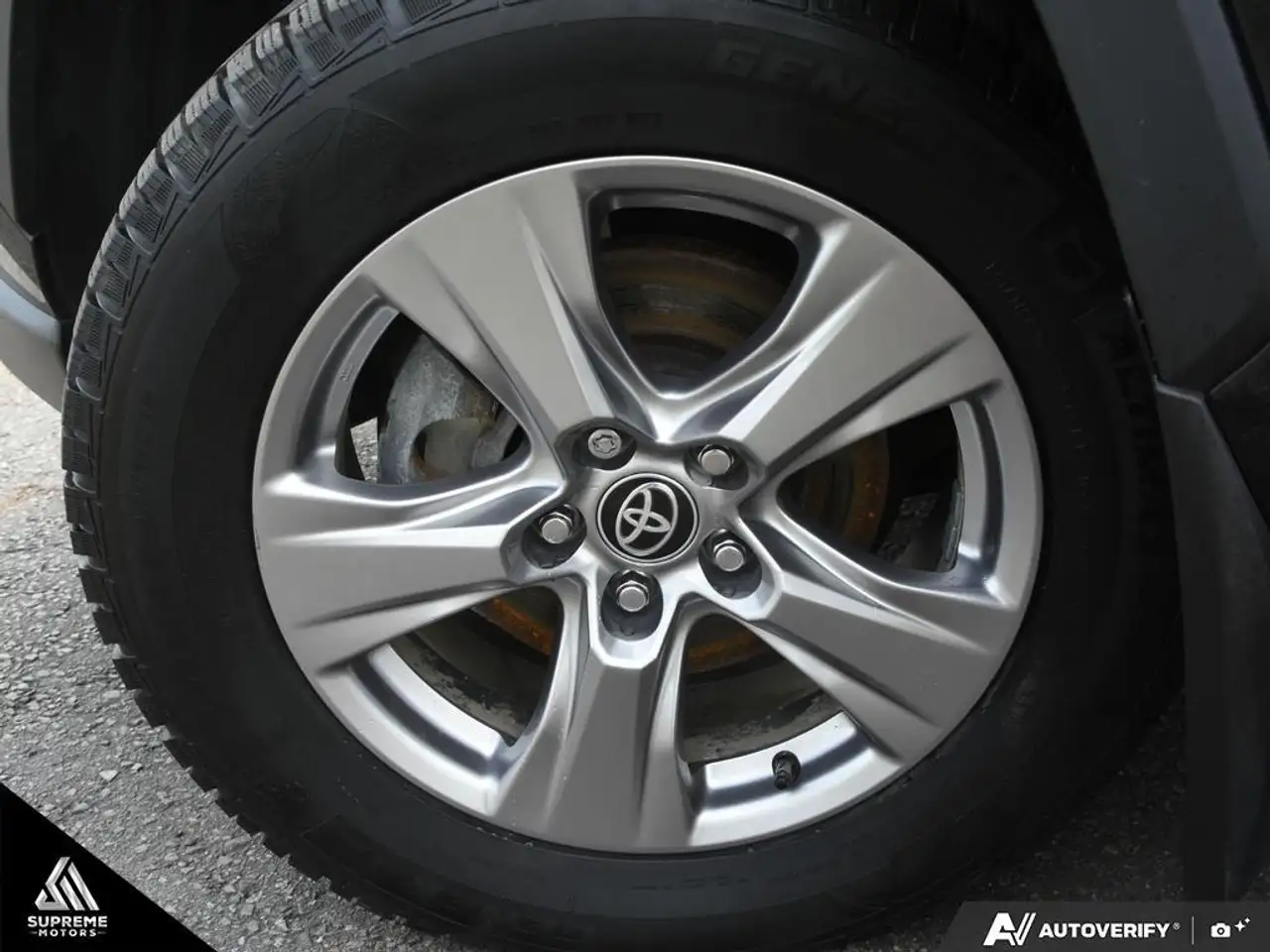 Toyota RAV 4 снимка Toyota RAV 4
