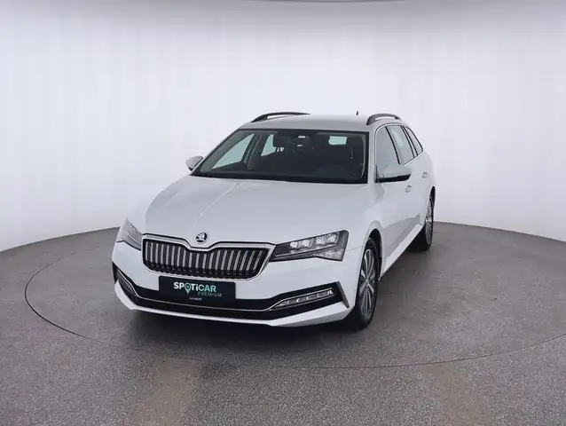 Skoda Superb Ambition 1.4*NAVI*AHK*PDCh*uvm