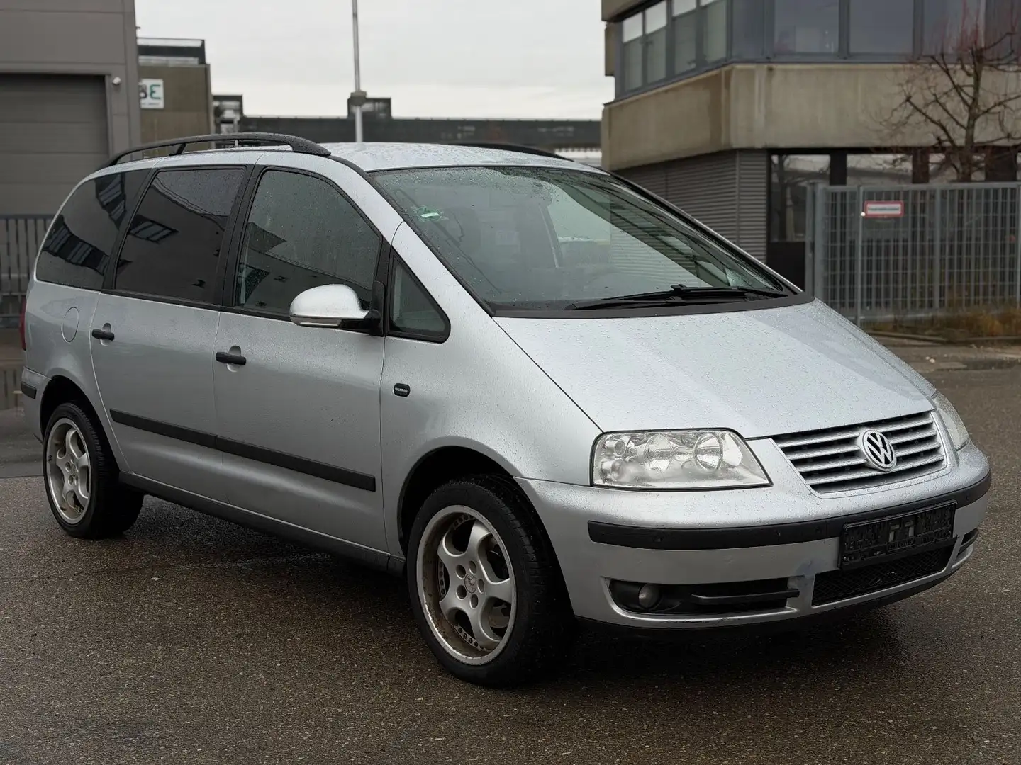 Volkswagen Sharan 1.9 TDI Automatik 7-Sitzer TÜV2027 Kamera Silber - 2