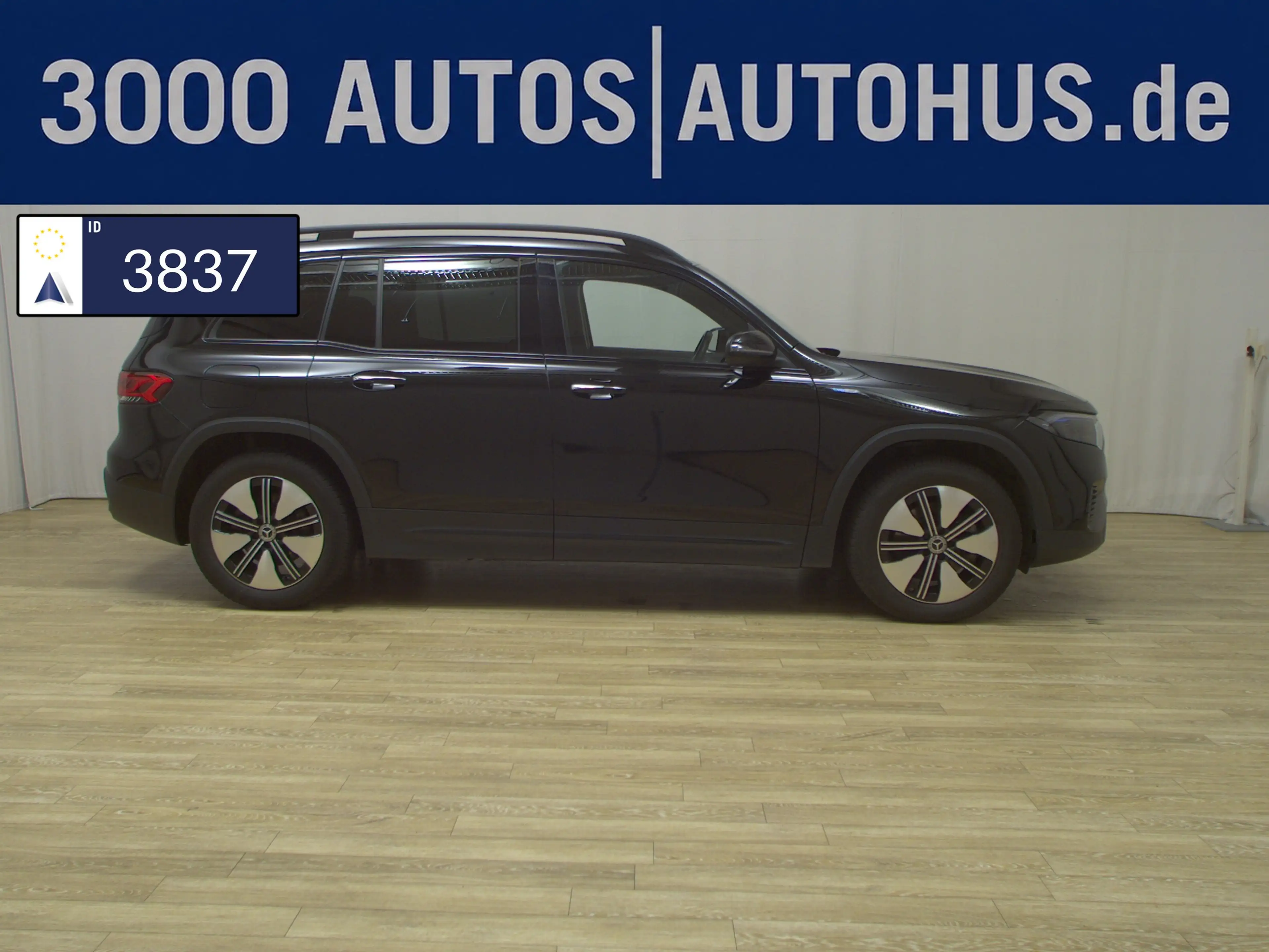 Mercedes-Benz EQB 250 Night T-Leder Navi LED RFK Keyless