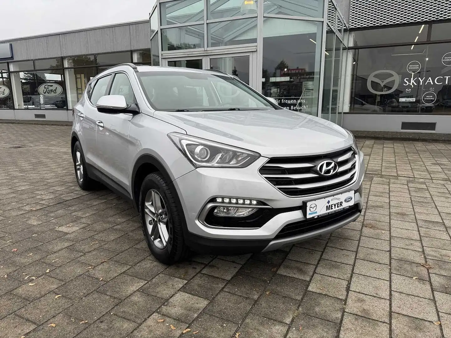 Hyundai SANTA FE 2.4 GDI 2WD Family AHK/Kamera Silber - 1