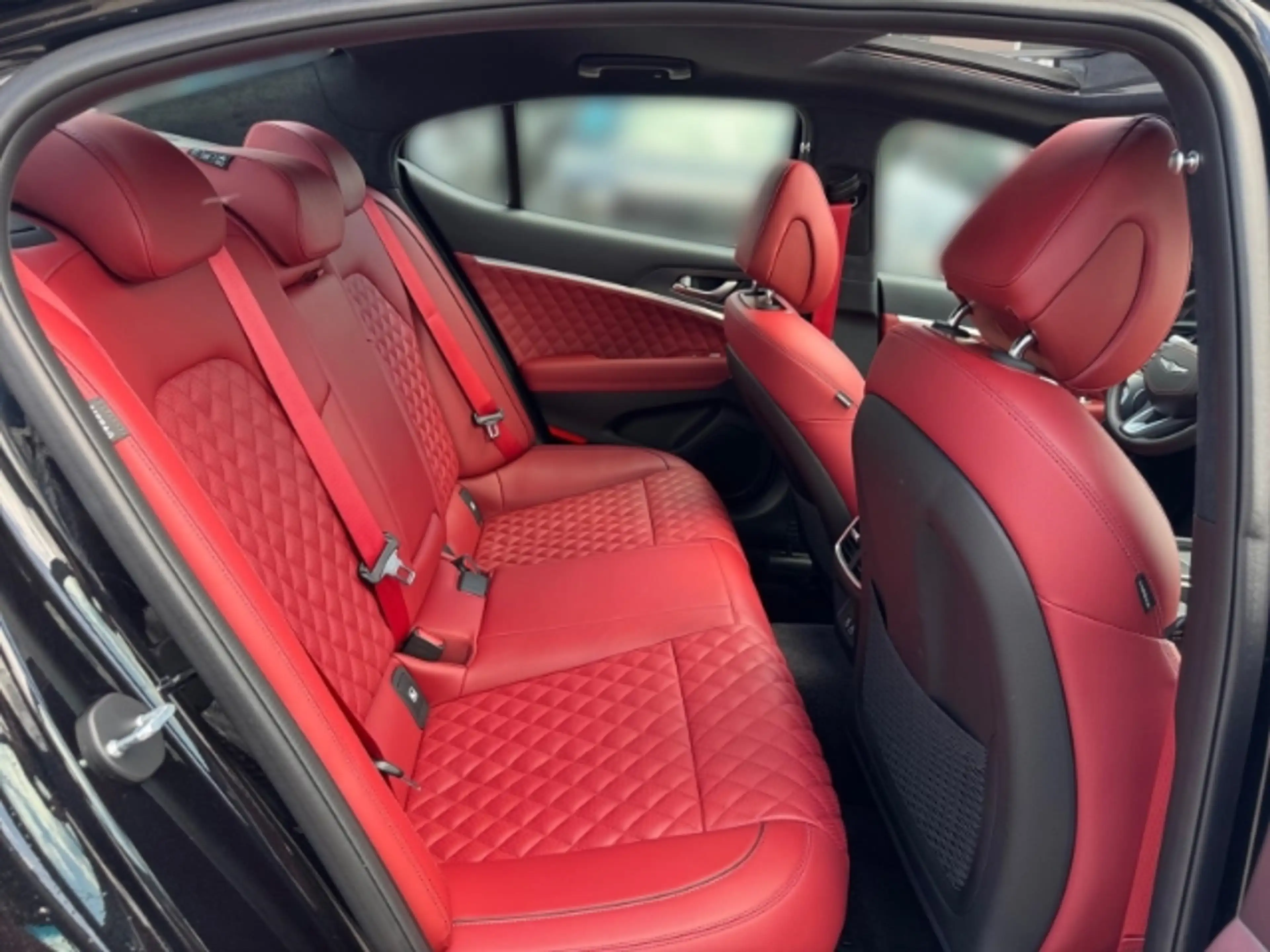Genesis G70 Sedan 2.0T RWD Sport Sportpaket AD Panorama Navi L — photo 13