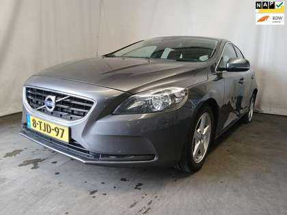 Volvo V40 1.6 D2 Momentum - Airco - Linker Zijschade