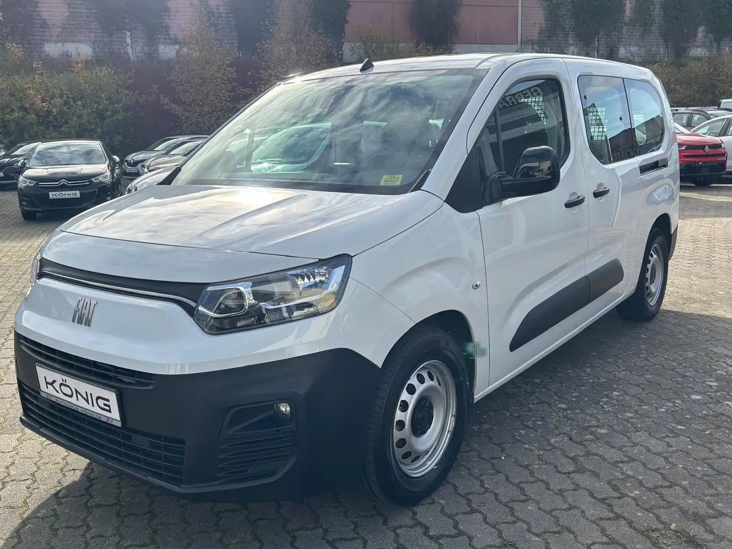 Fiat Doblo Cargo Elektro L2 50kWh Sitzheizung Weiß - 1