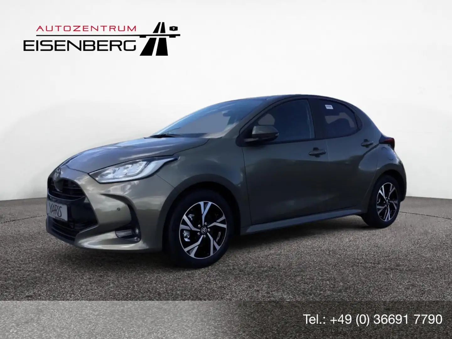 Toyota Yaris 1.5 Hybrid Teamplayer Brons - 1