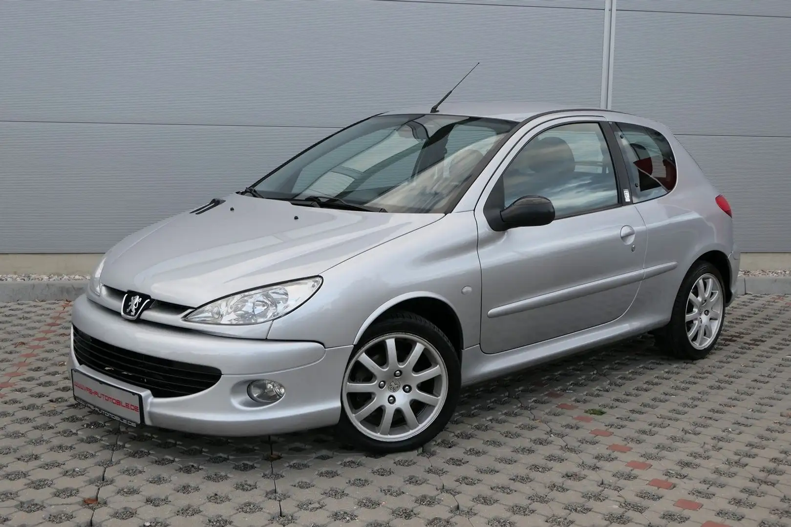 Peugeot 206 GT 2553/4000 2.0 16V 1.Hand Silber - 2