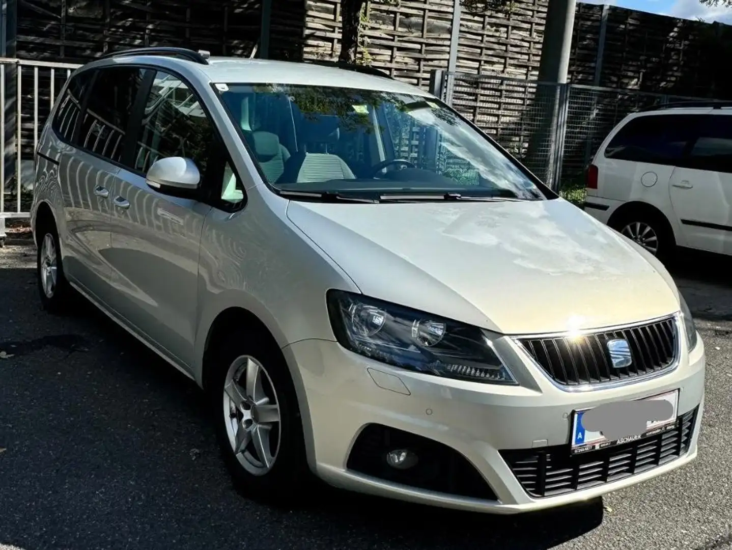 SEAT Alhambra Alhambra GT 2,0 TDI CR 4WD DPF GT Silber - 1