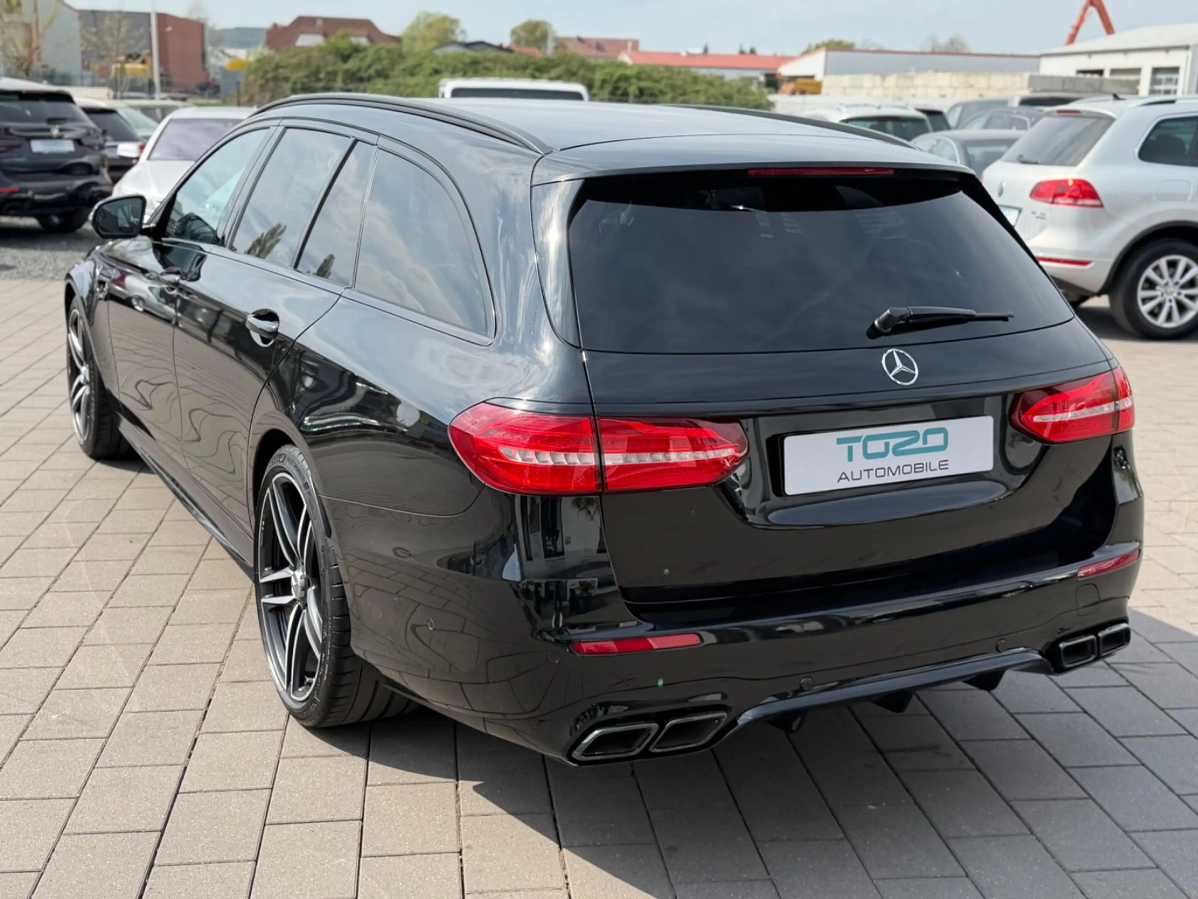 Mercedes-Benz E 63 AMG 4Matic*BURMESTER*360°KAMERA*2.HAND*TOP* — photo 5