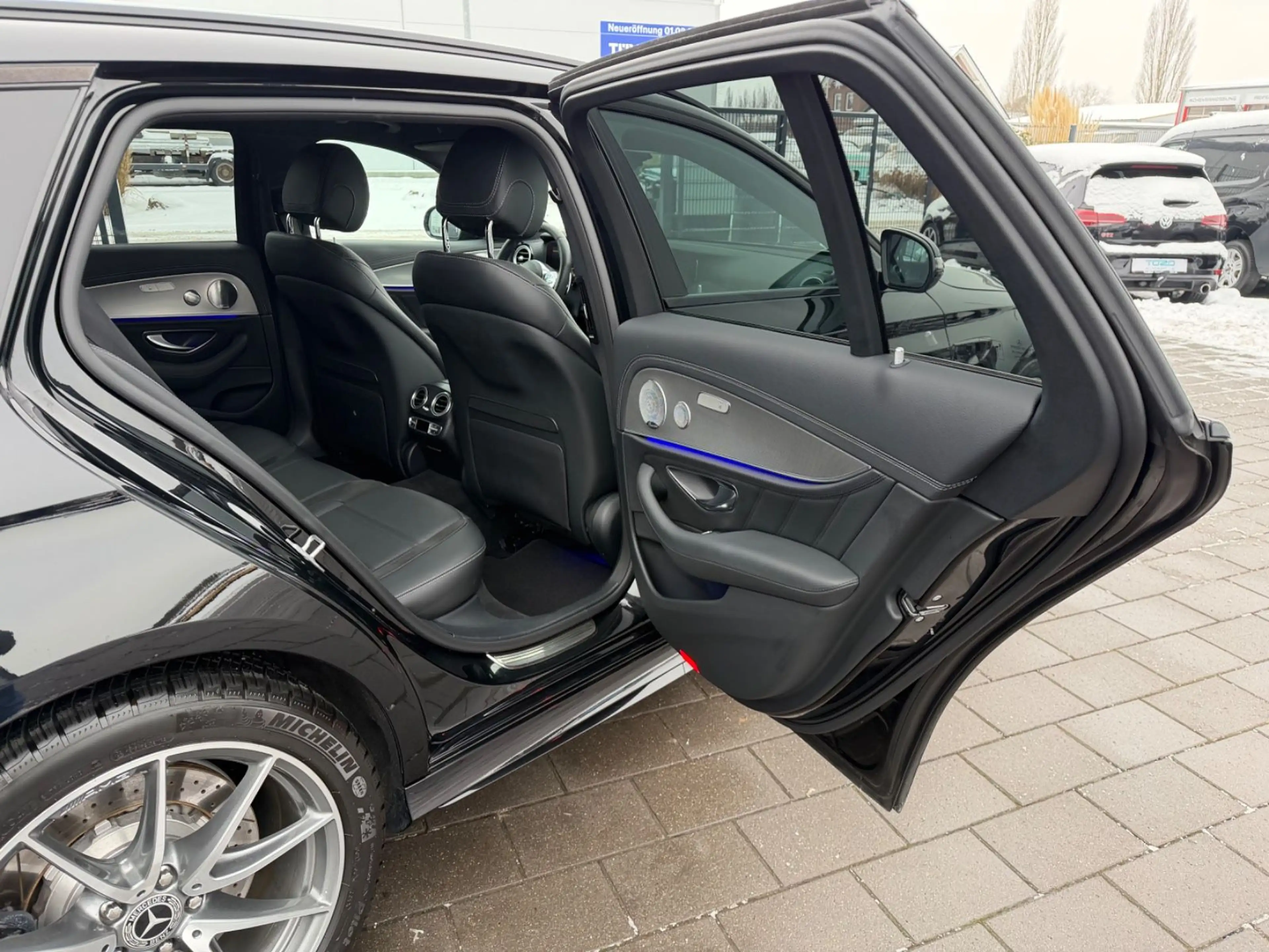 Mercedes-Benz E 63 AMG 4Matic*BURMESTER*360°KAMERA*2.HAND*TOP* — photo 13