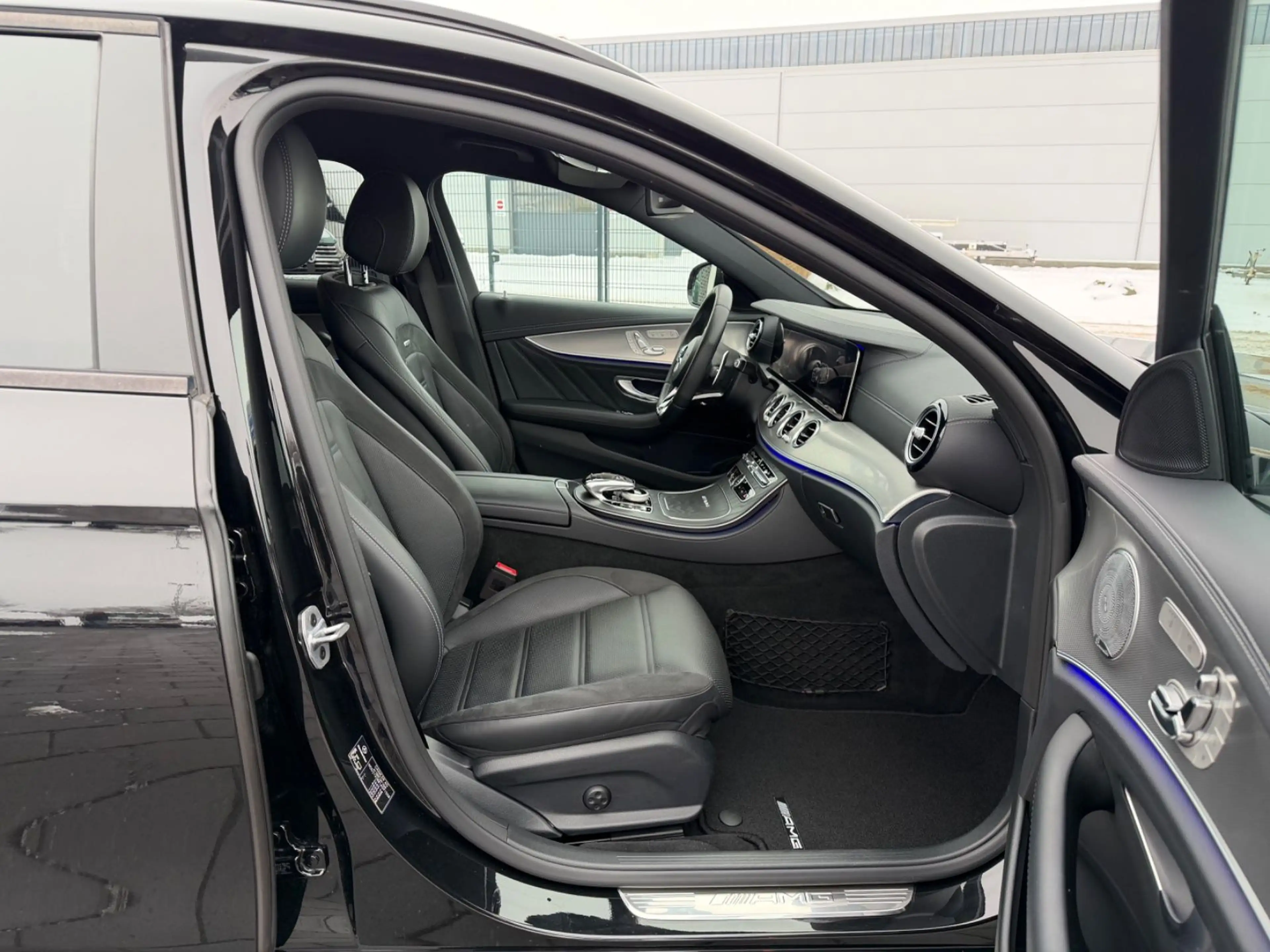 Mercedes-Benz E 63 AMG 4Matic*BURMESTER*360°KAMERA*2.HAND*TOP* — photo 11
