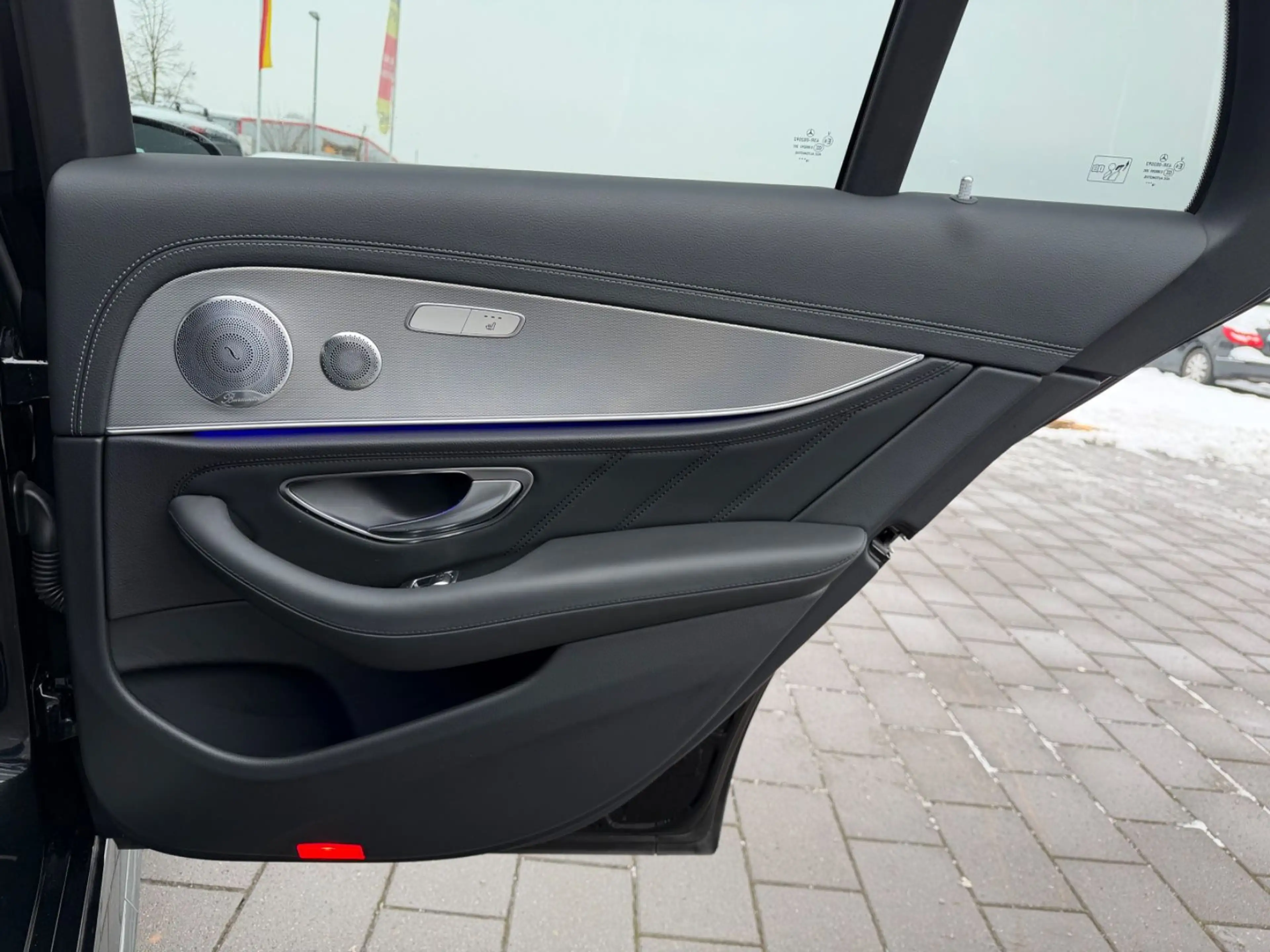 Mercedes-Benz E 63 AMG 4Matic*BURMESTER*360°KAMERA*2.HAND*TOP* — photo 15