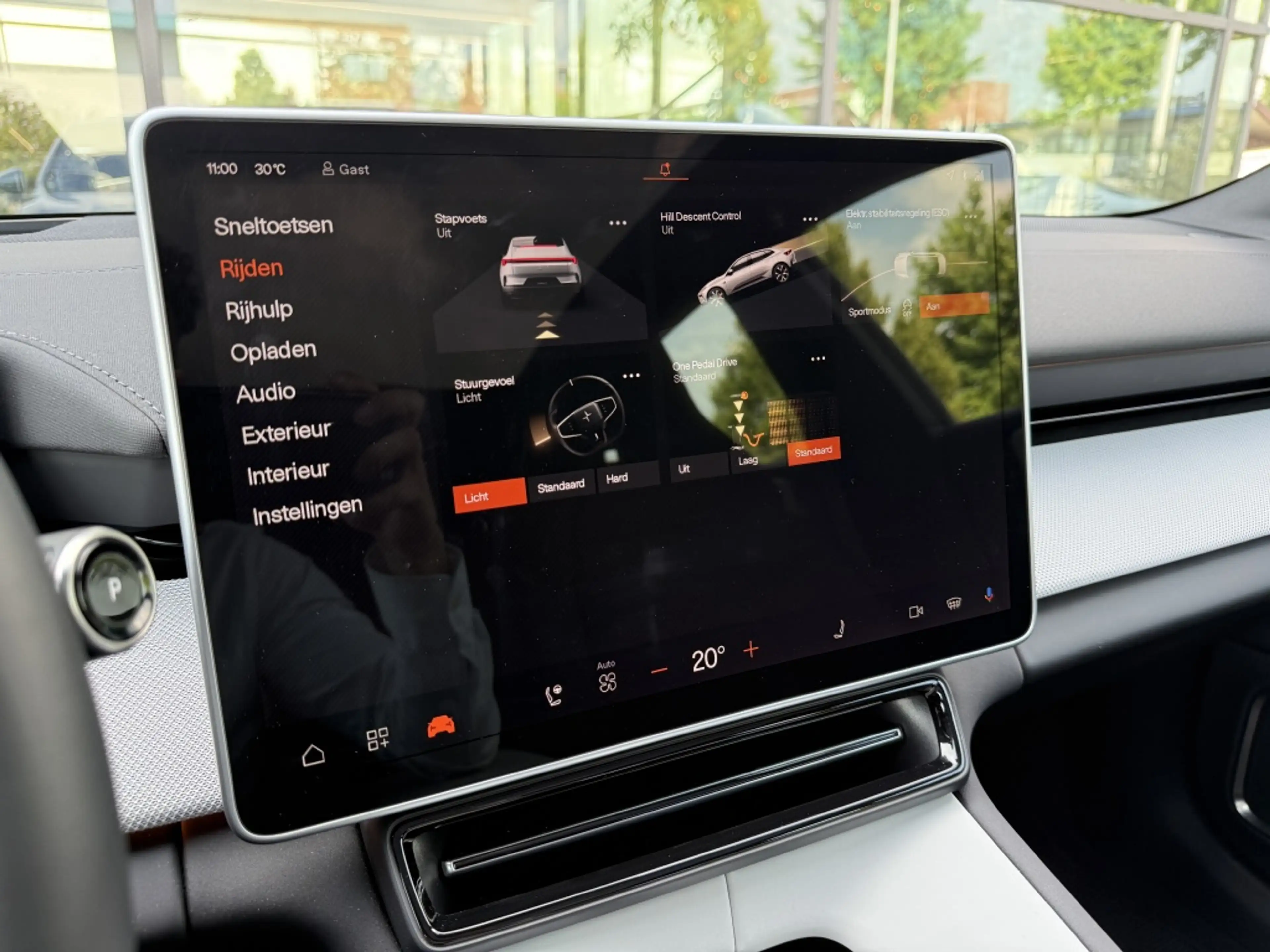 Polestar 4 Long Range Single Motor | Plus, Pilot & Climate Pa — photo 15