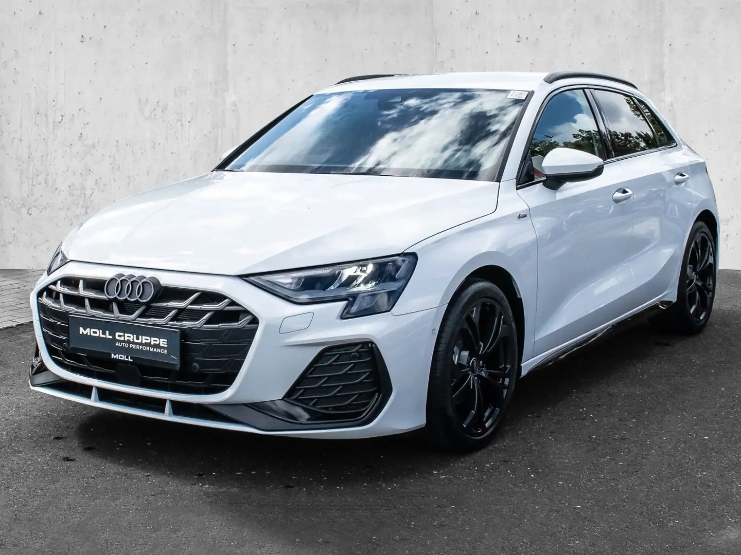 Audi A3 Sportback 35 TFSI S tronic S line (AHK*Navi plus) Weiß - 2