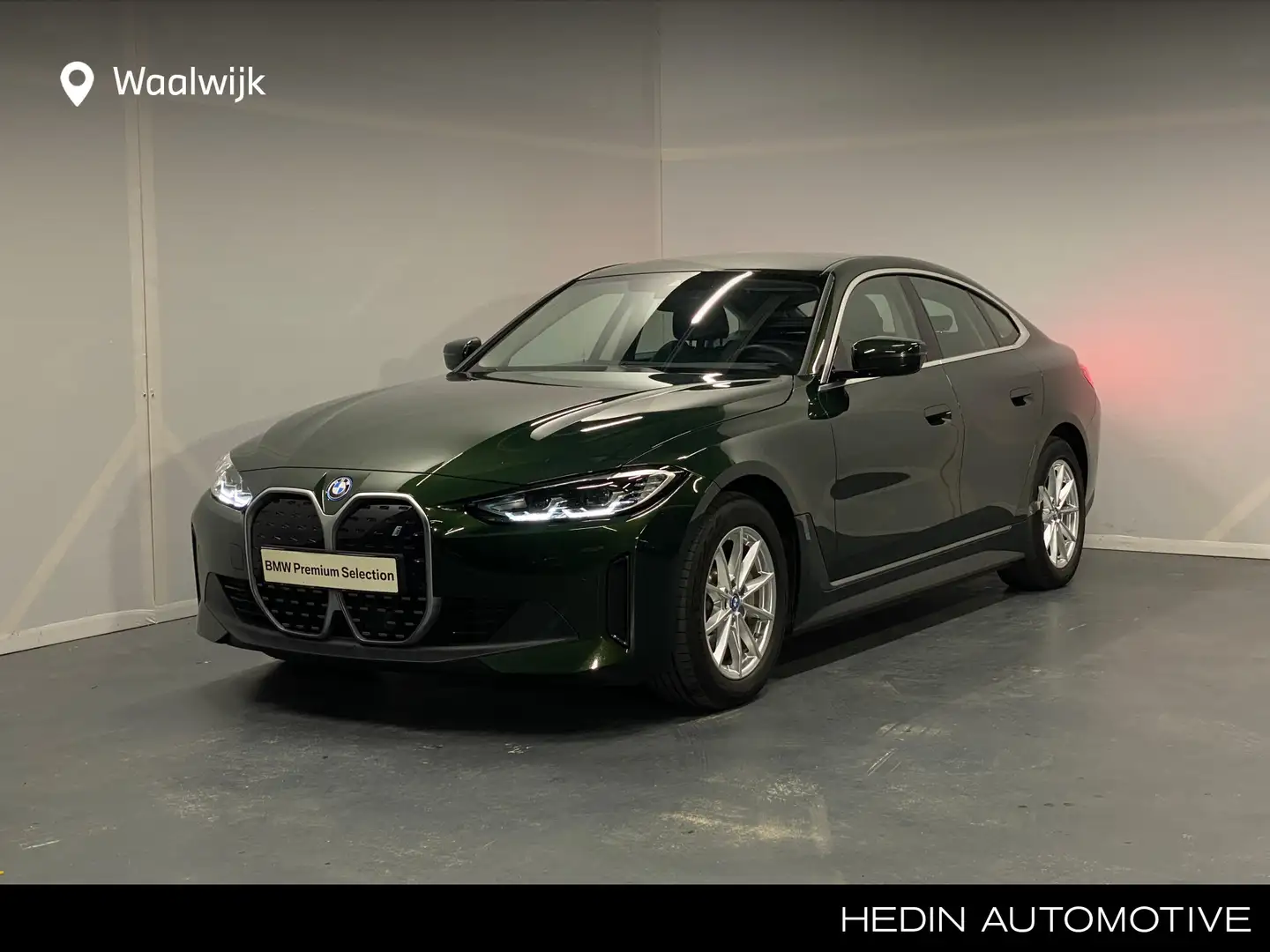 BMW i4 eDrive40 84 kWh | 17'' Lichtmetaalvelgen V-Spaak | Groen - 1