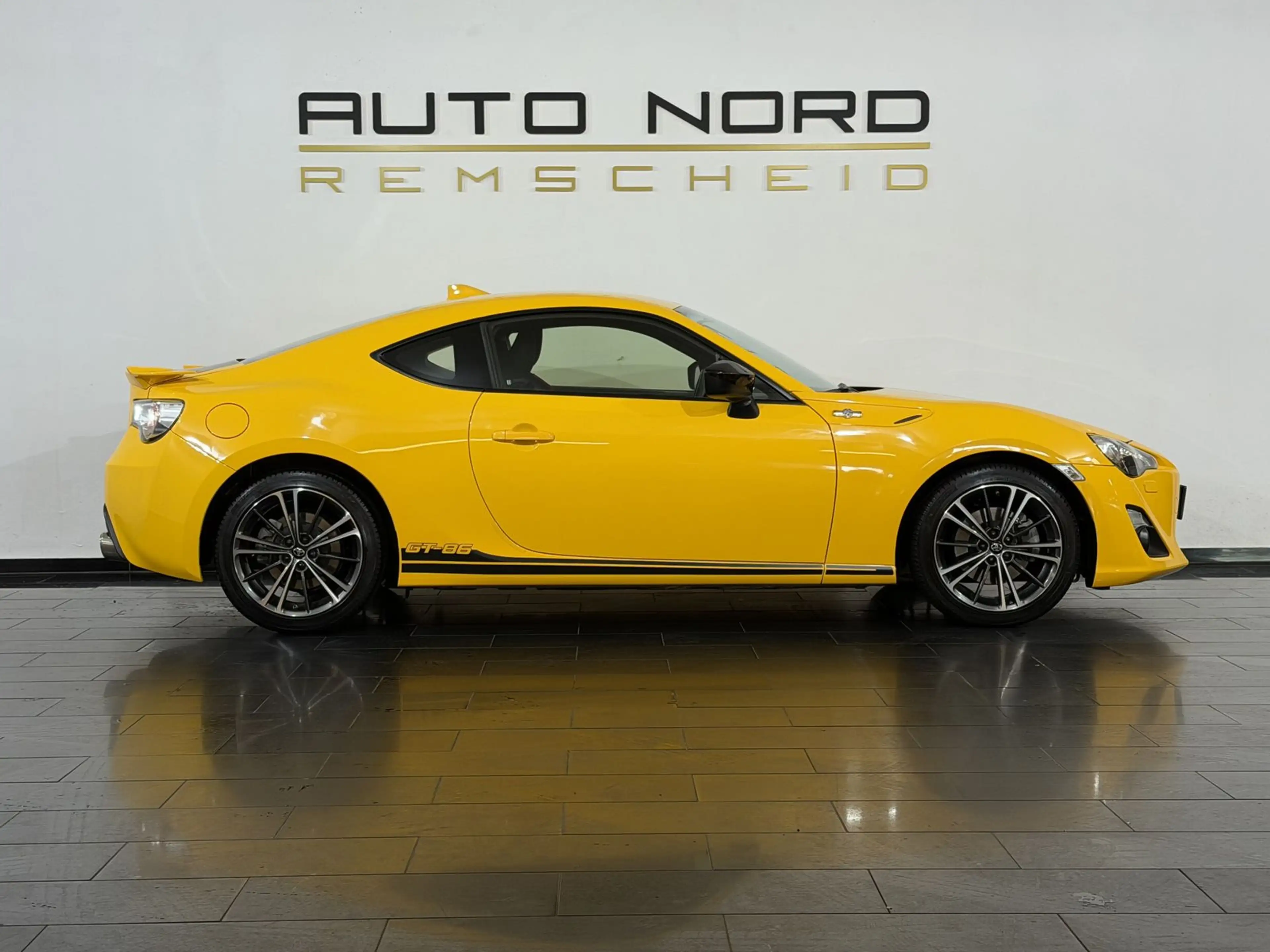 Toyota GT86 Yellow Limited Edition *Tempomat*Original* — photo 5