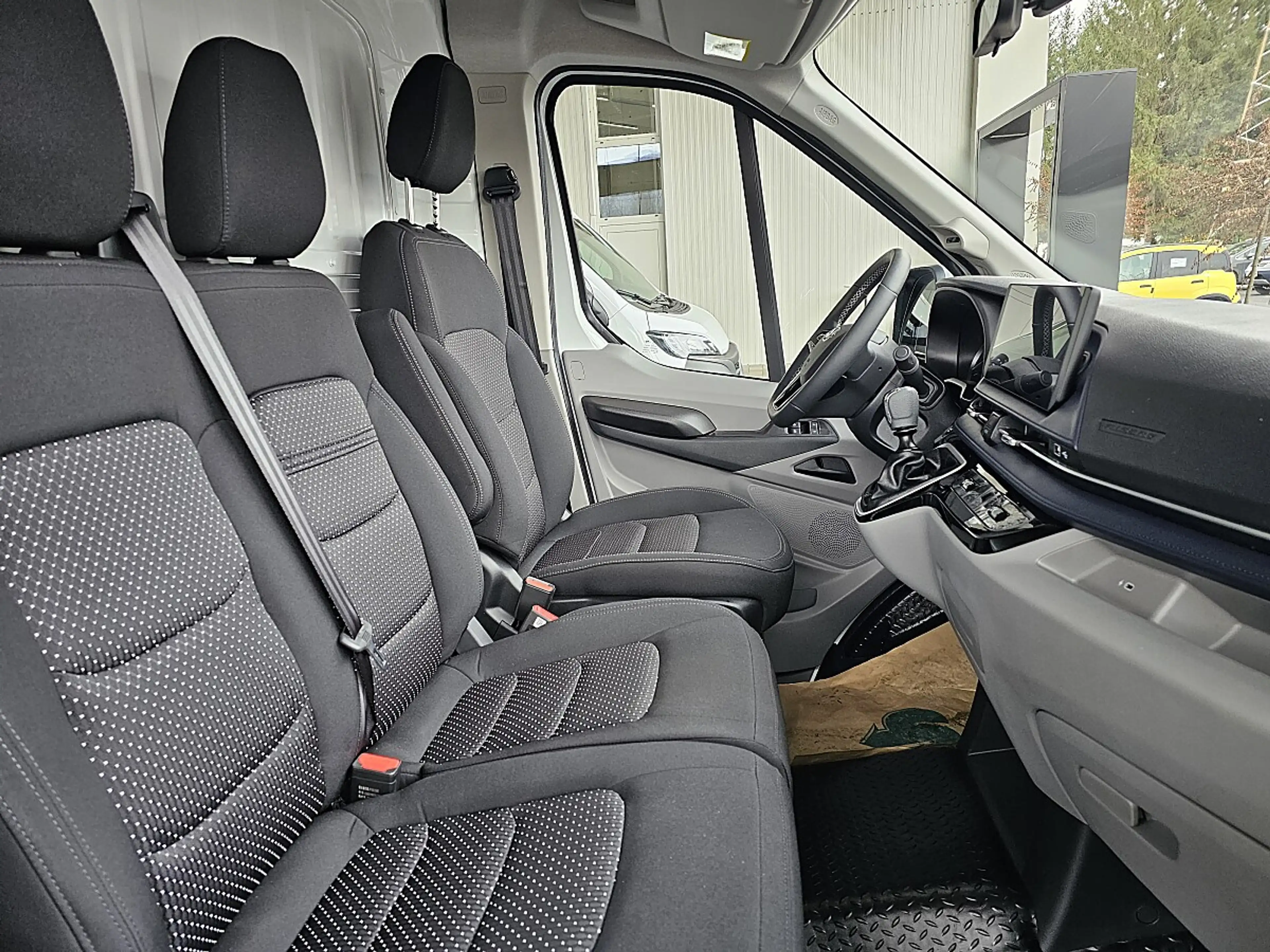 Maxus Deliver 9 Deliver 9 Kasten 2.0 D L3H2 FWD — photo 13
