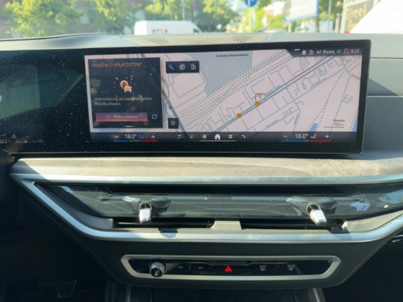 BMW X7 xDrive 40i Sportpaket HUD Luftfederung Niveau AHK- — photo 10