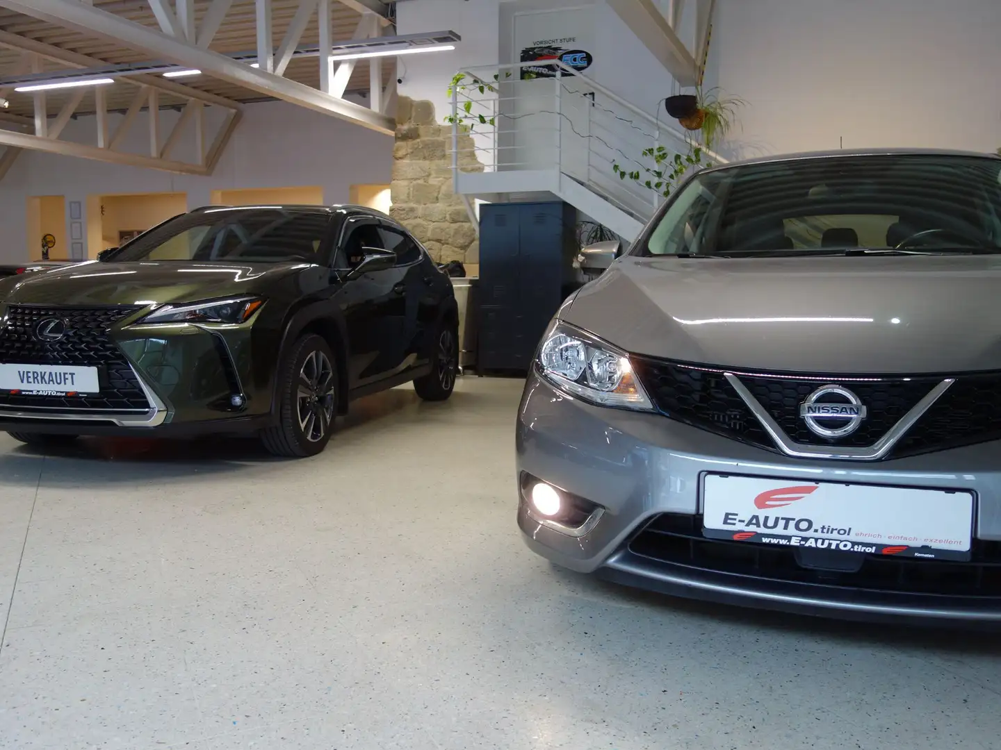 Nissan Pulsar DIG-T N-Connecta Xtronic Aut.*ASSISTENZ *AHK *VOL Grau - 2