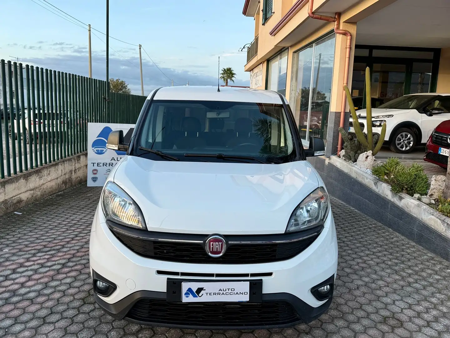 Fiat Doblo Doblo Lounge COMBI N1 1.6 mjt 16v 120cv Blanc - 2