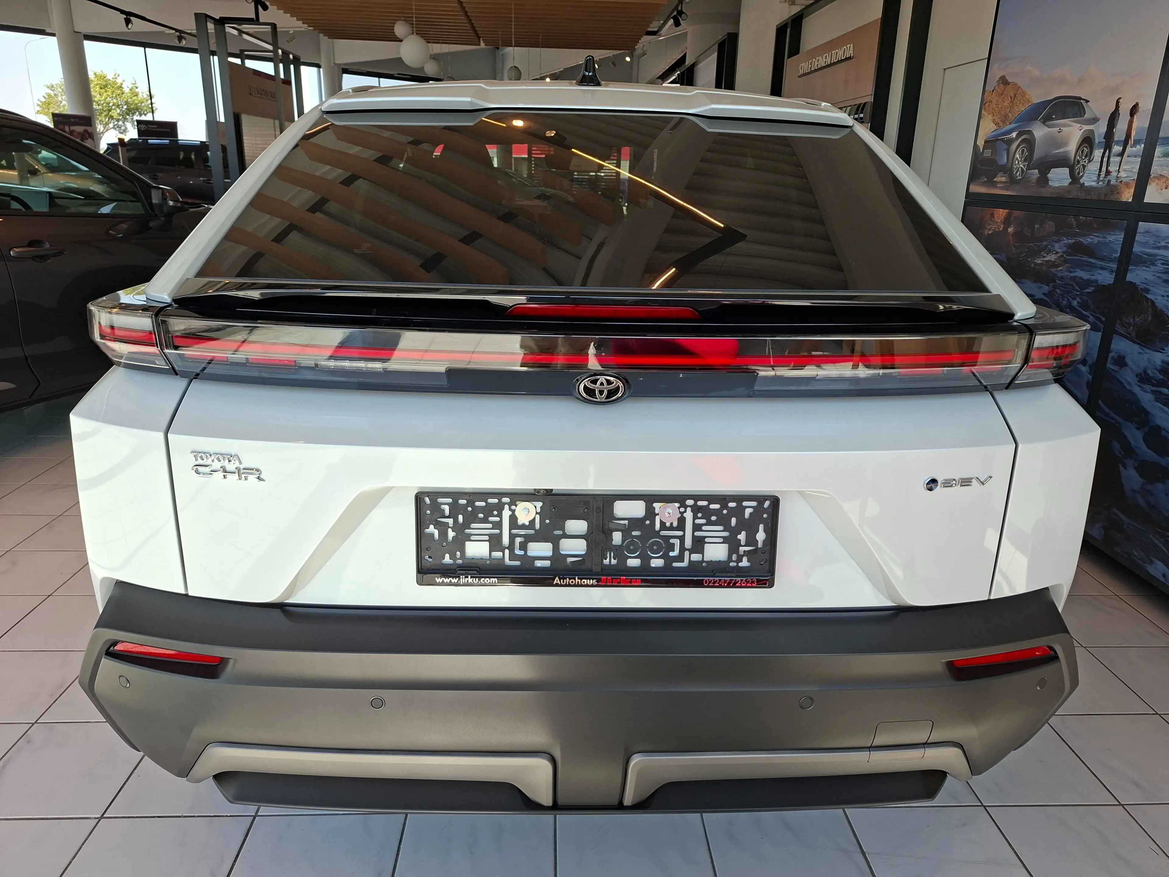 Toyota C-HR+ C-HR+ Elektro 77kWh Teamplayer — photo 4