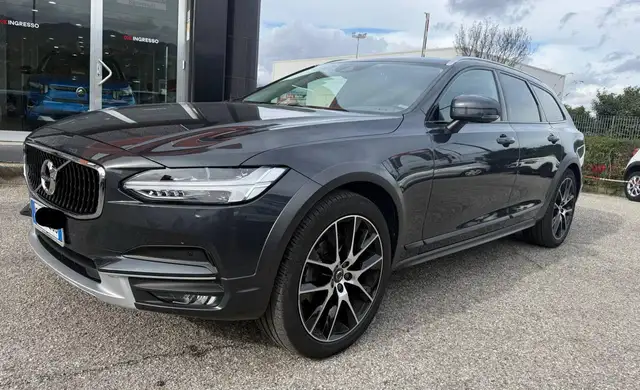 Volvo V90 Cross Country D4 AWD Pro