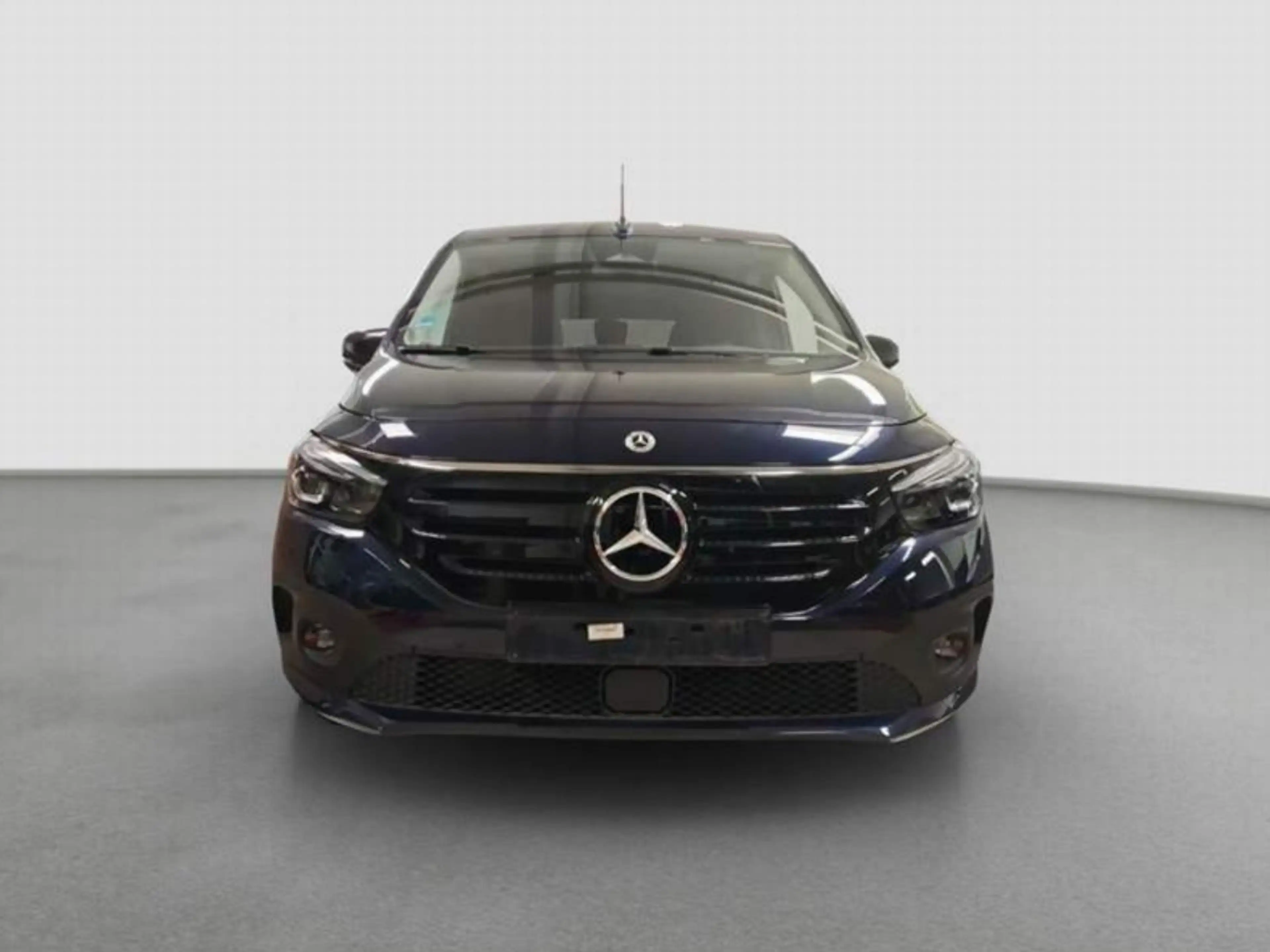 Mercedes-Benz EQT 200 Style Navi/WinterPkt LED Kamra MBUX KeyGo — photo 4