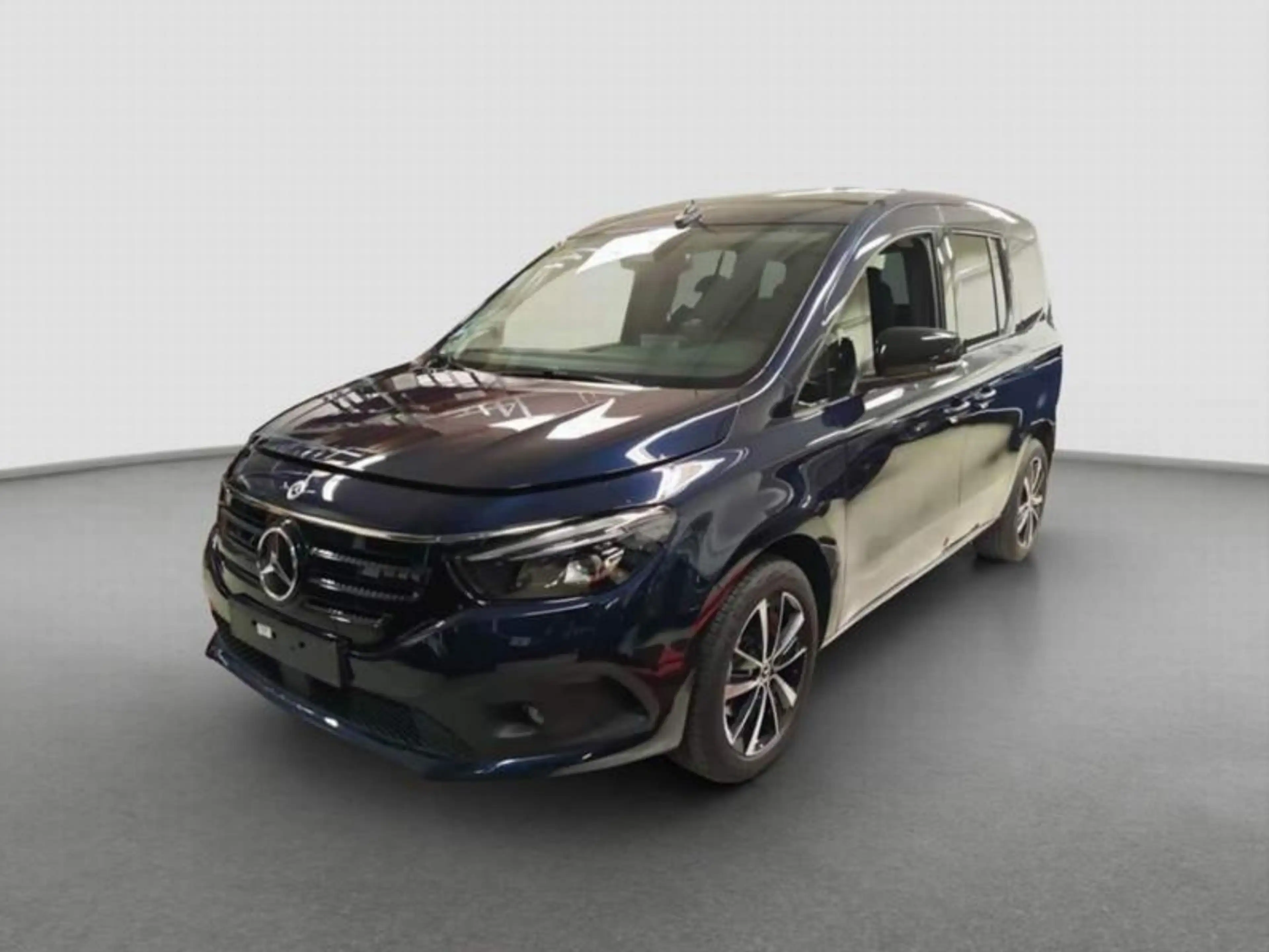Mercedes-Benz EQT 200 Style Navi/WinterPkt LED Kamra MBUX KeyGo — photo 2