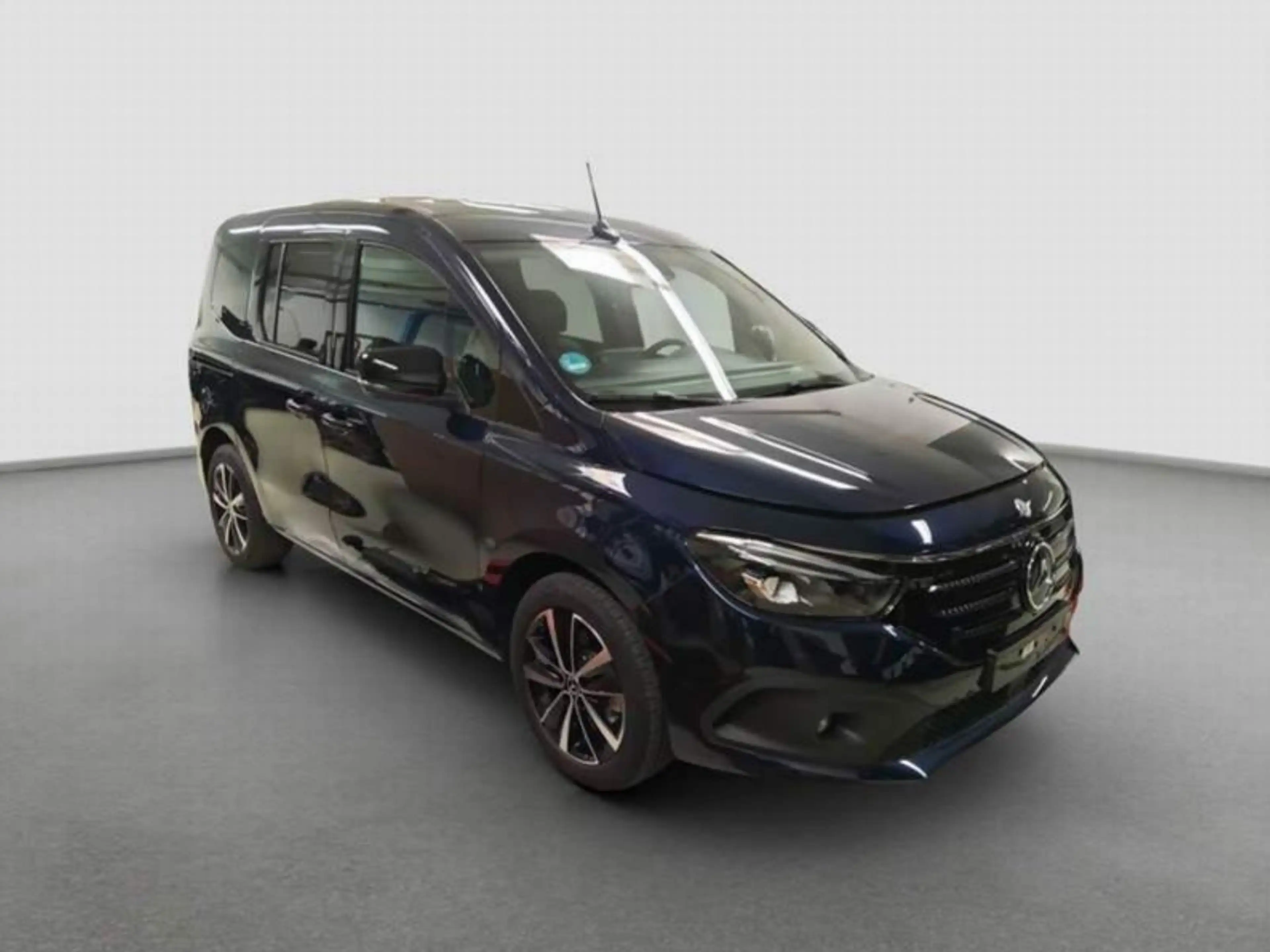 Mercedes-Benz EQT 200 Style Navi/WinterPkt LED Kamra MBUX KeyGo — photo 3