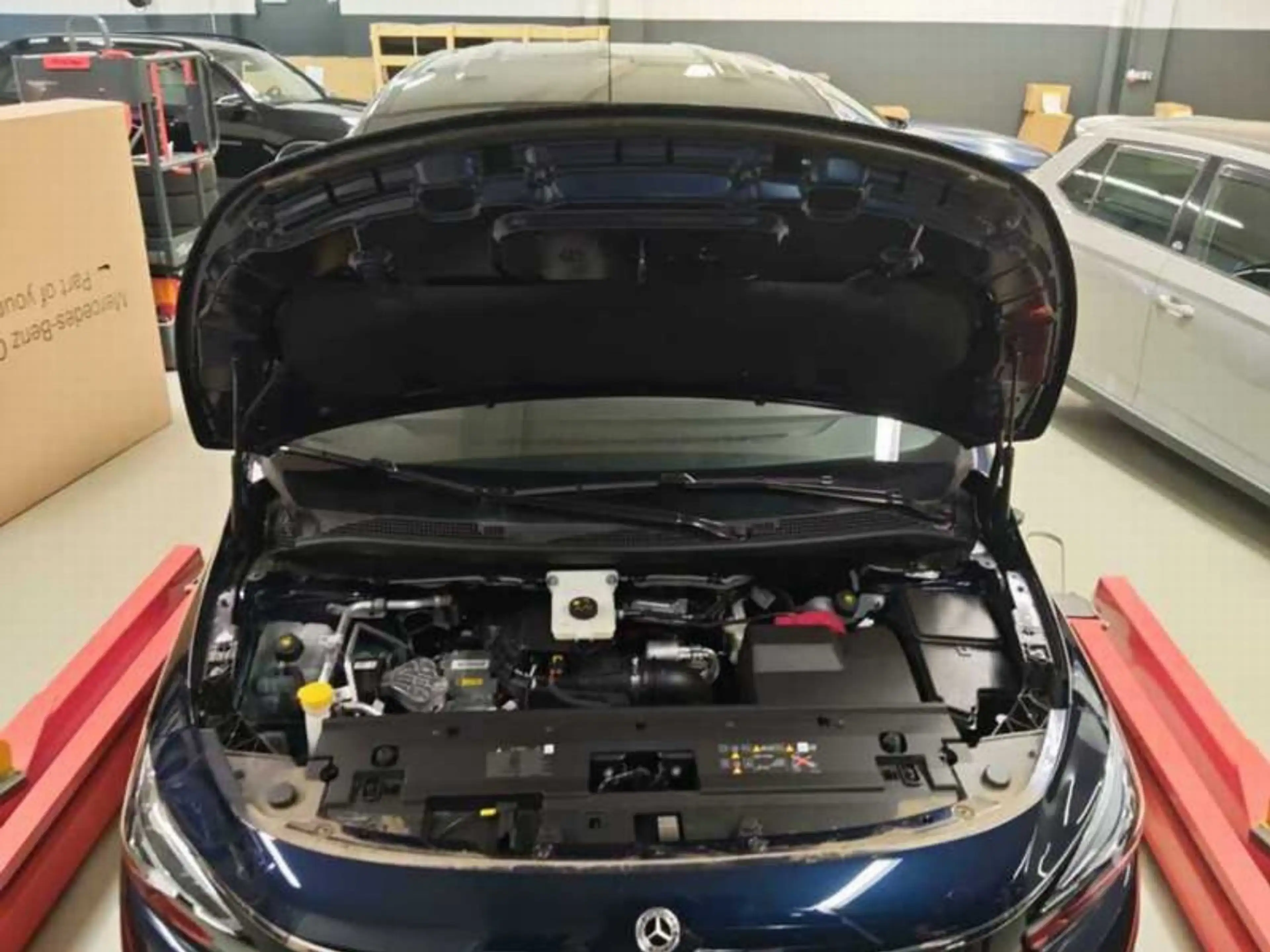 Mercedes-Benz EQT 200 Style Navi/WinterPkt LED Kamra MBUX KeyGo — photo 14
