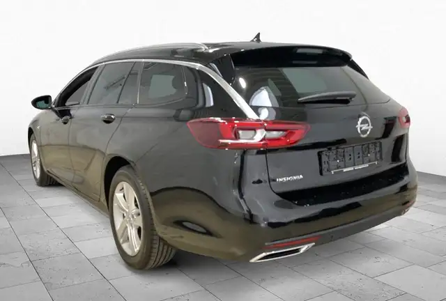 Opel Insignia view 5