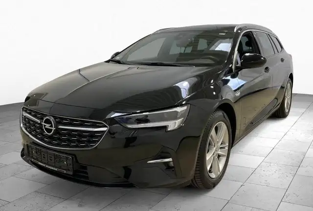 Opel Insignia view 2